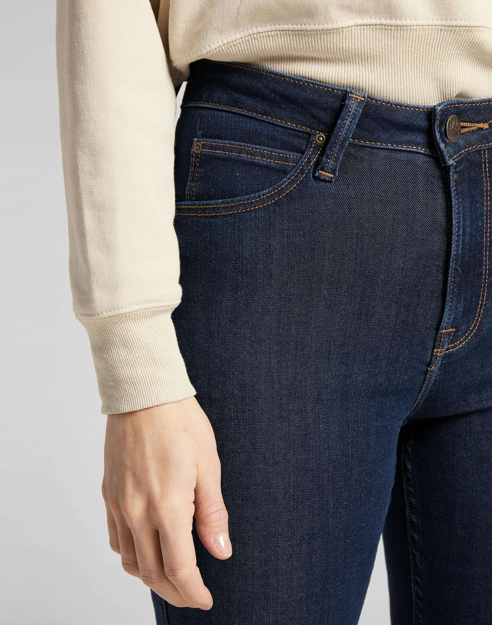 Scarlett High en jeans tonal stonewash Lee