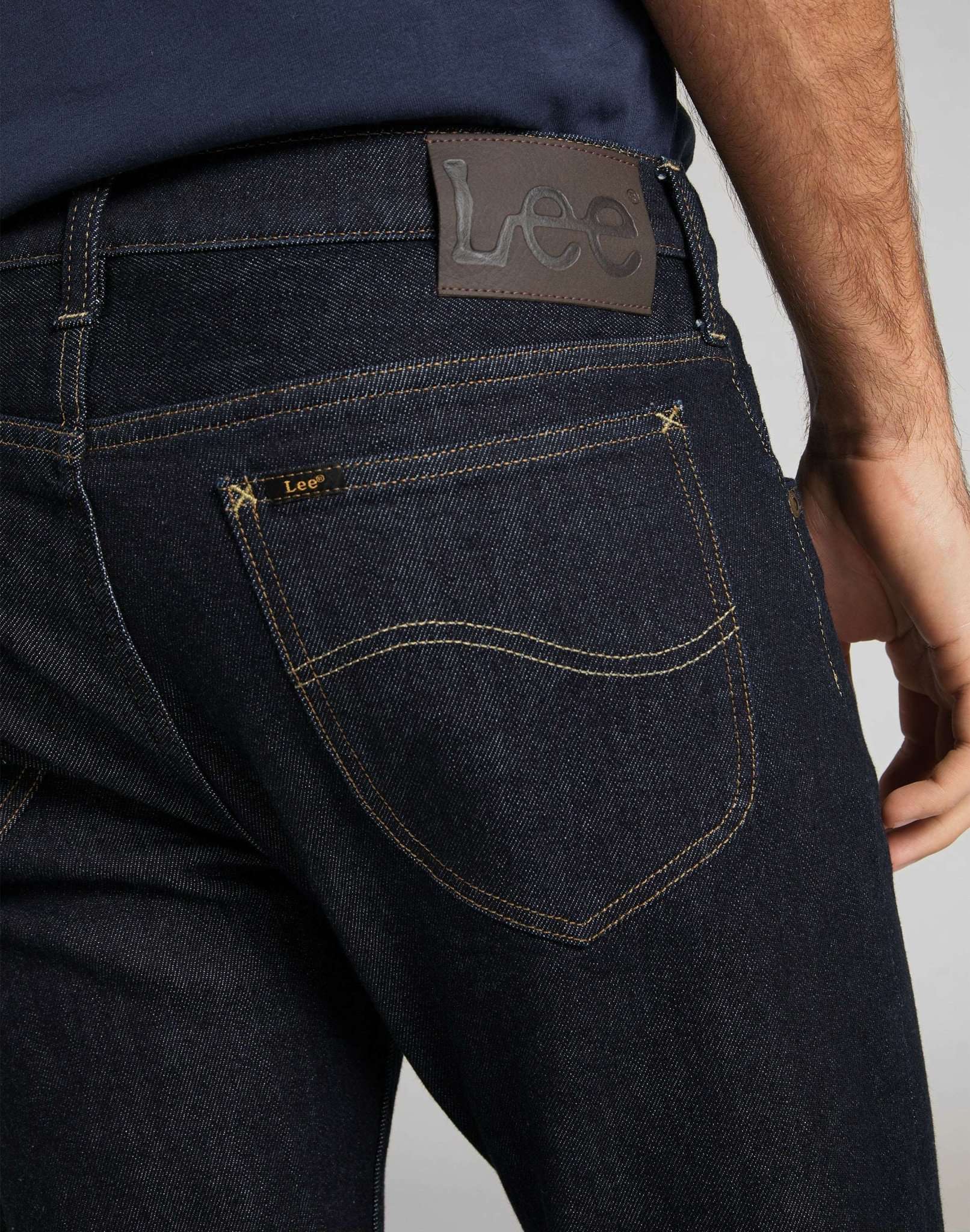 Rider en jeans rincés Lee