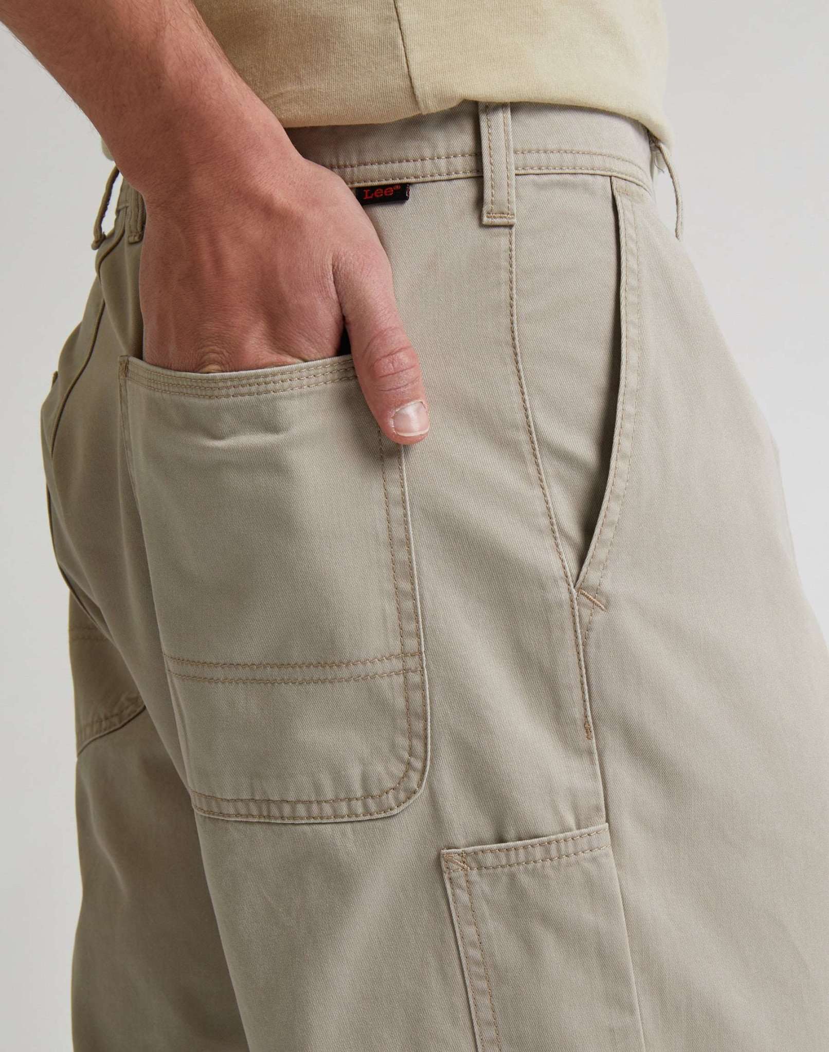 Short chino plissé en stone short Lee