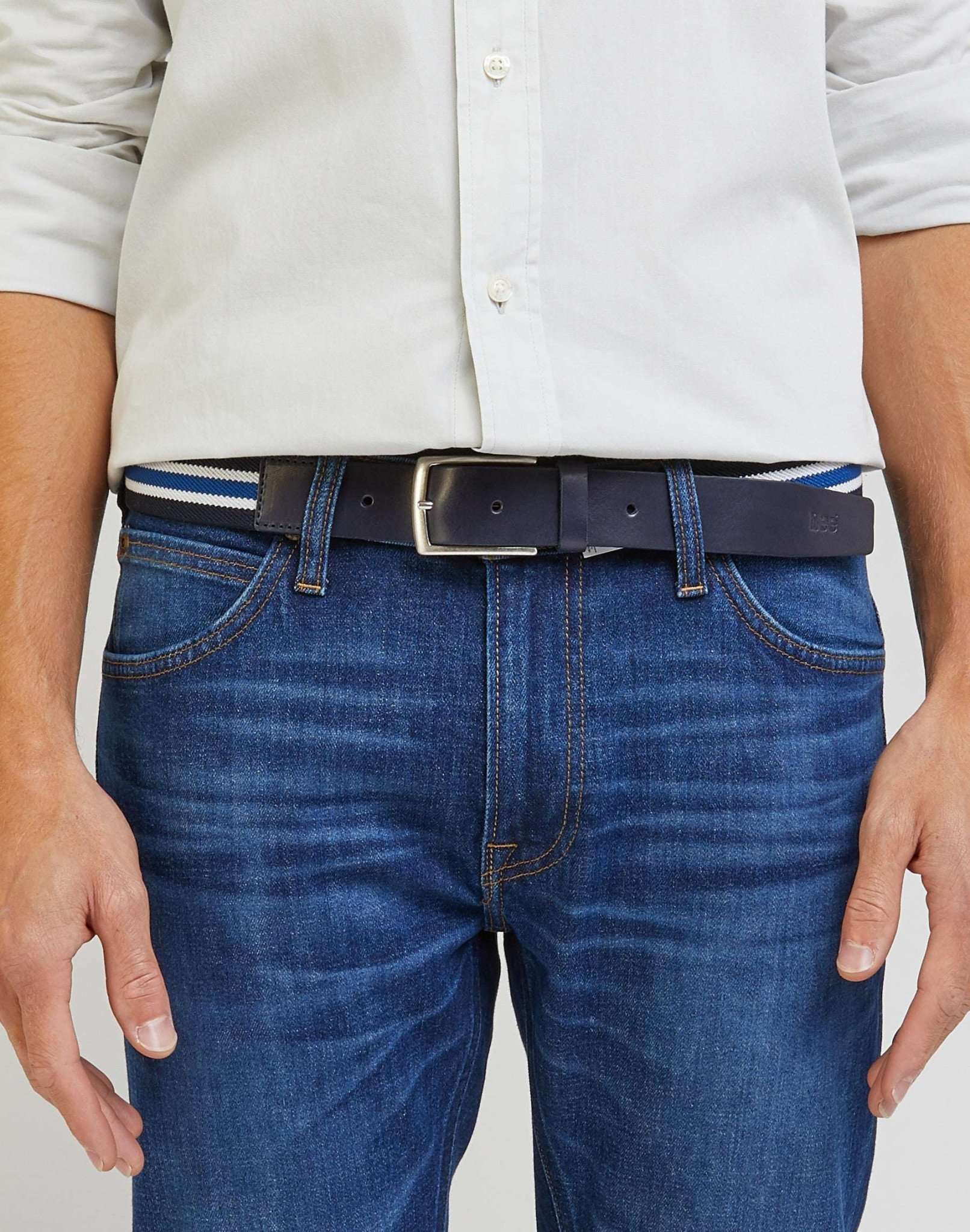 Striped Webbing Belt in Sky Captain Ceinture Lee