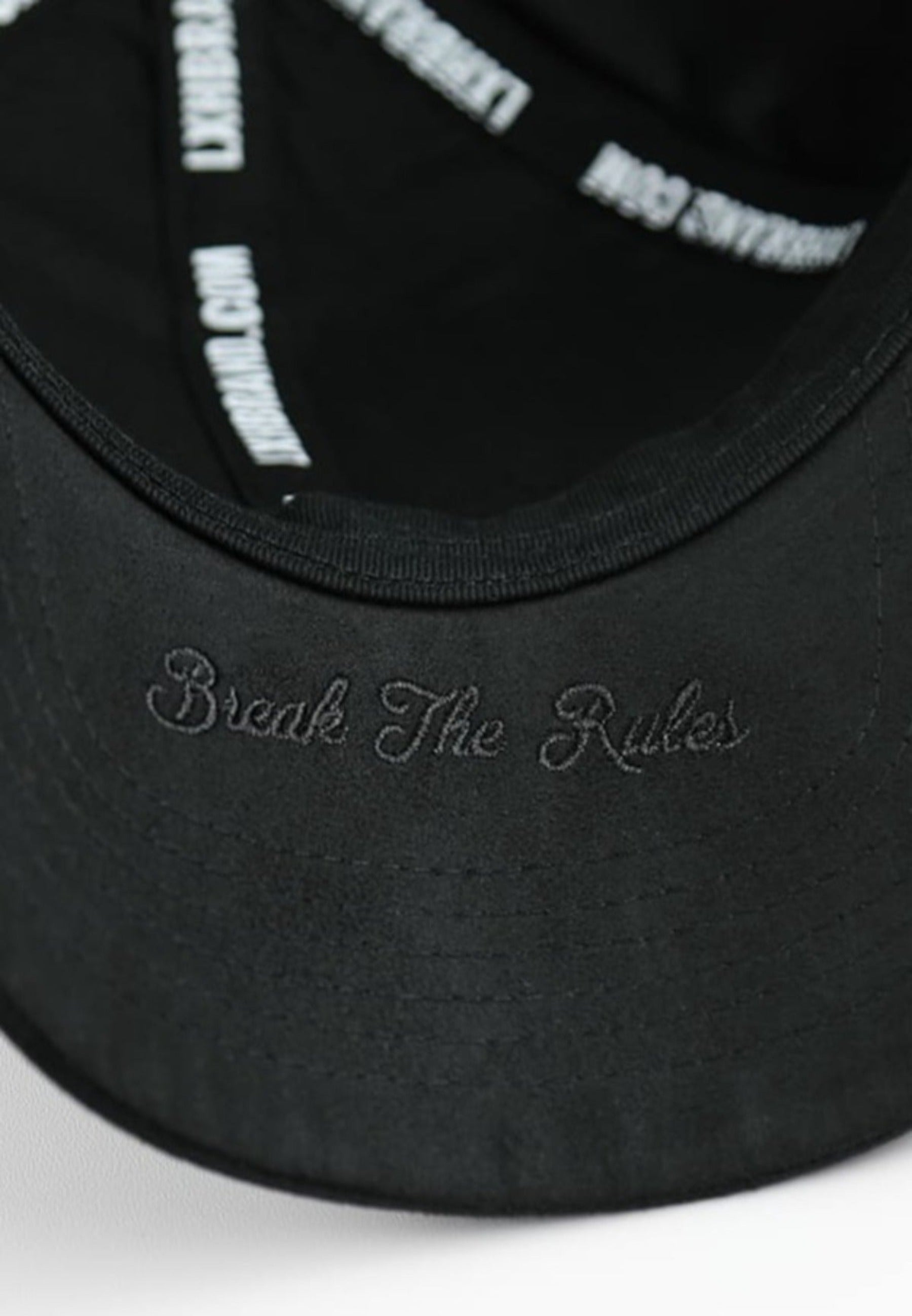 Casquette Suédine - Genève en Noir Caps LXH
