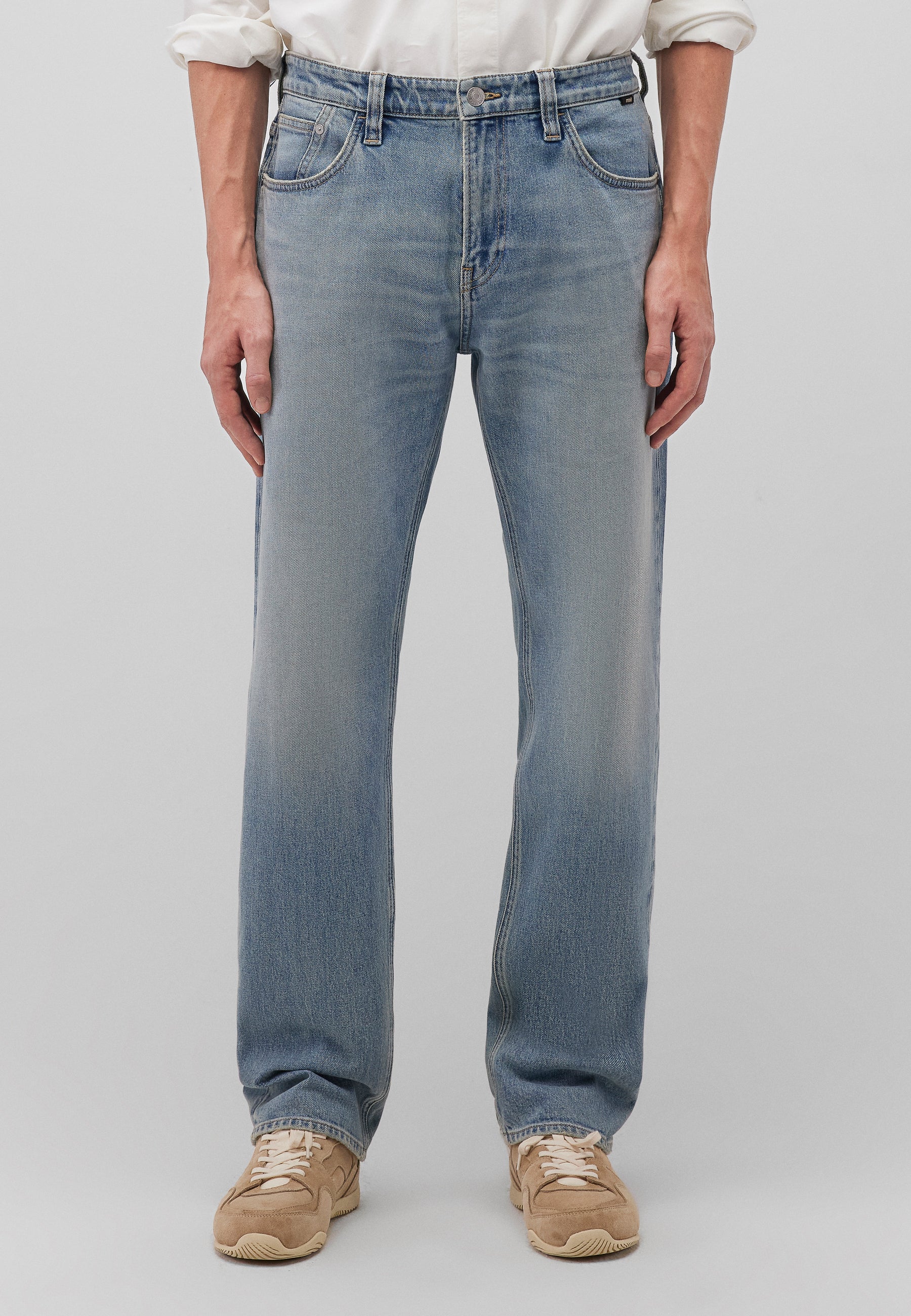 Lisbon en foggy vintage usé Jeans Mavi