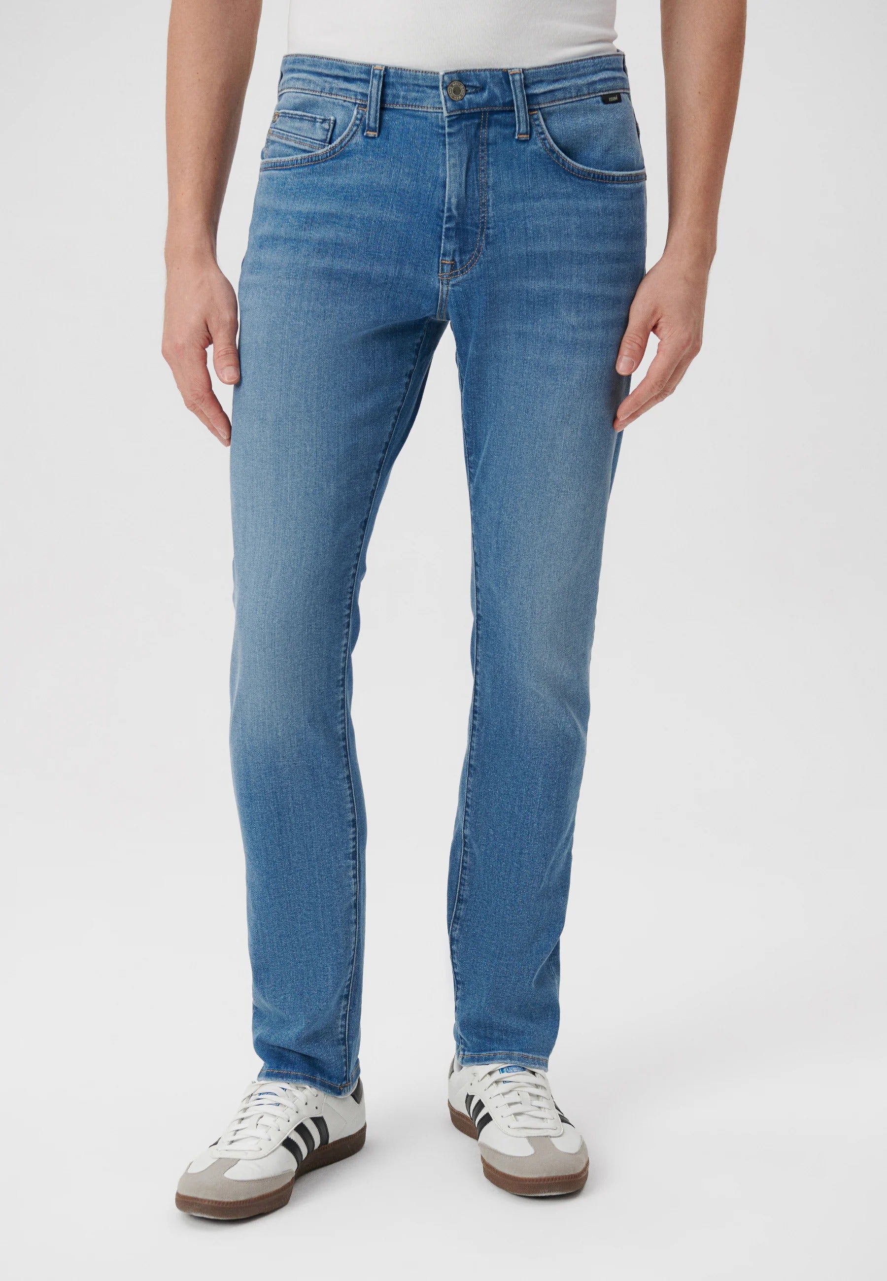 Jake en jeans Mavi légèrement usés