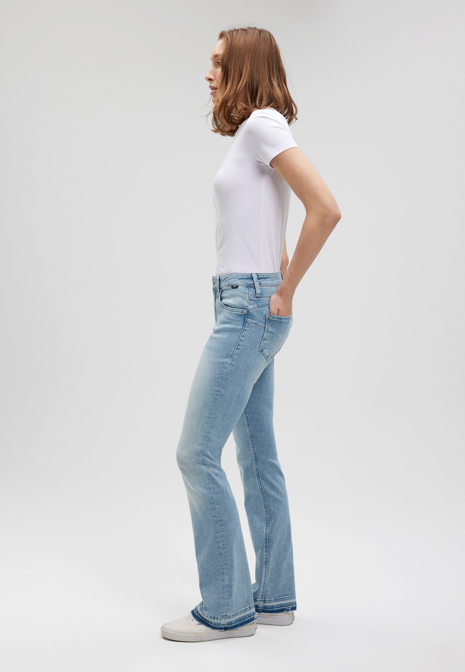 Bella in Lt Blue Glam Jeans Mavi