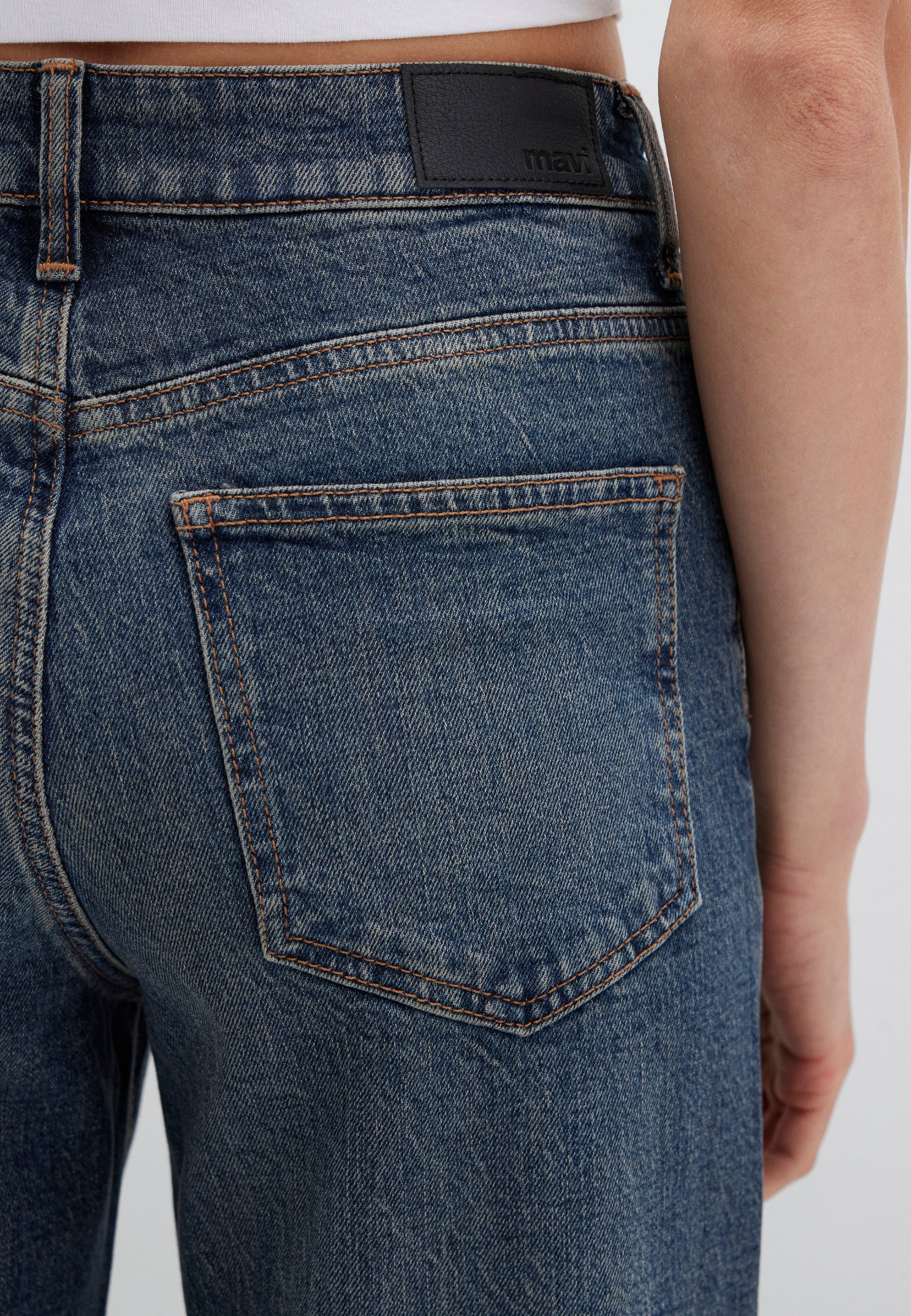 Malibu in Dark Vintage 90S Jeans Mavi