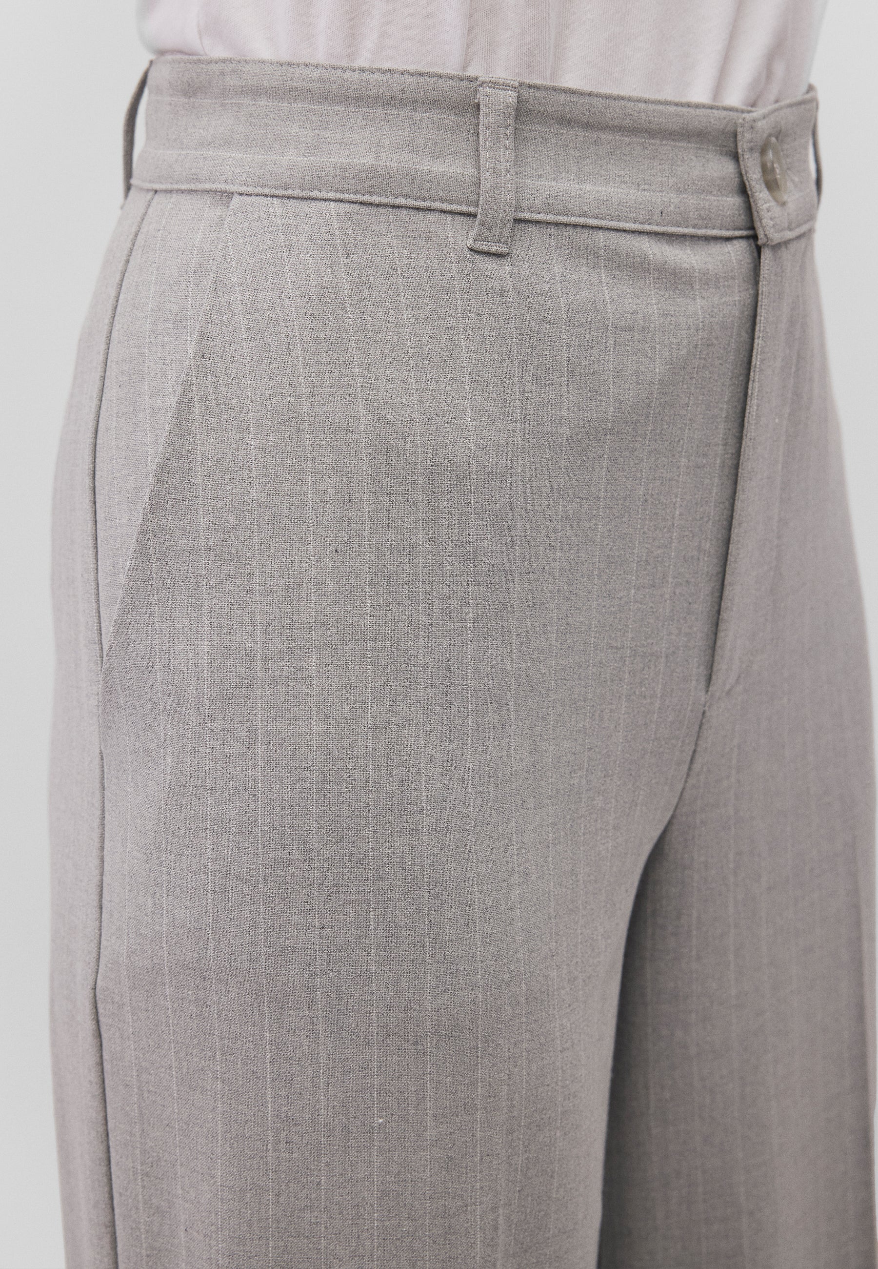 Woven Pants in Grey Stripe Pantalon Mavi