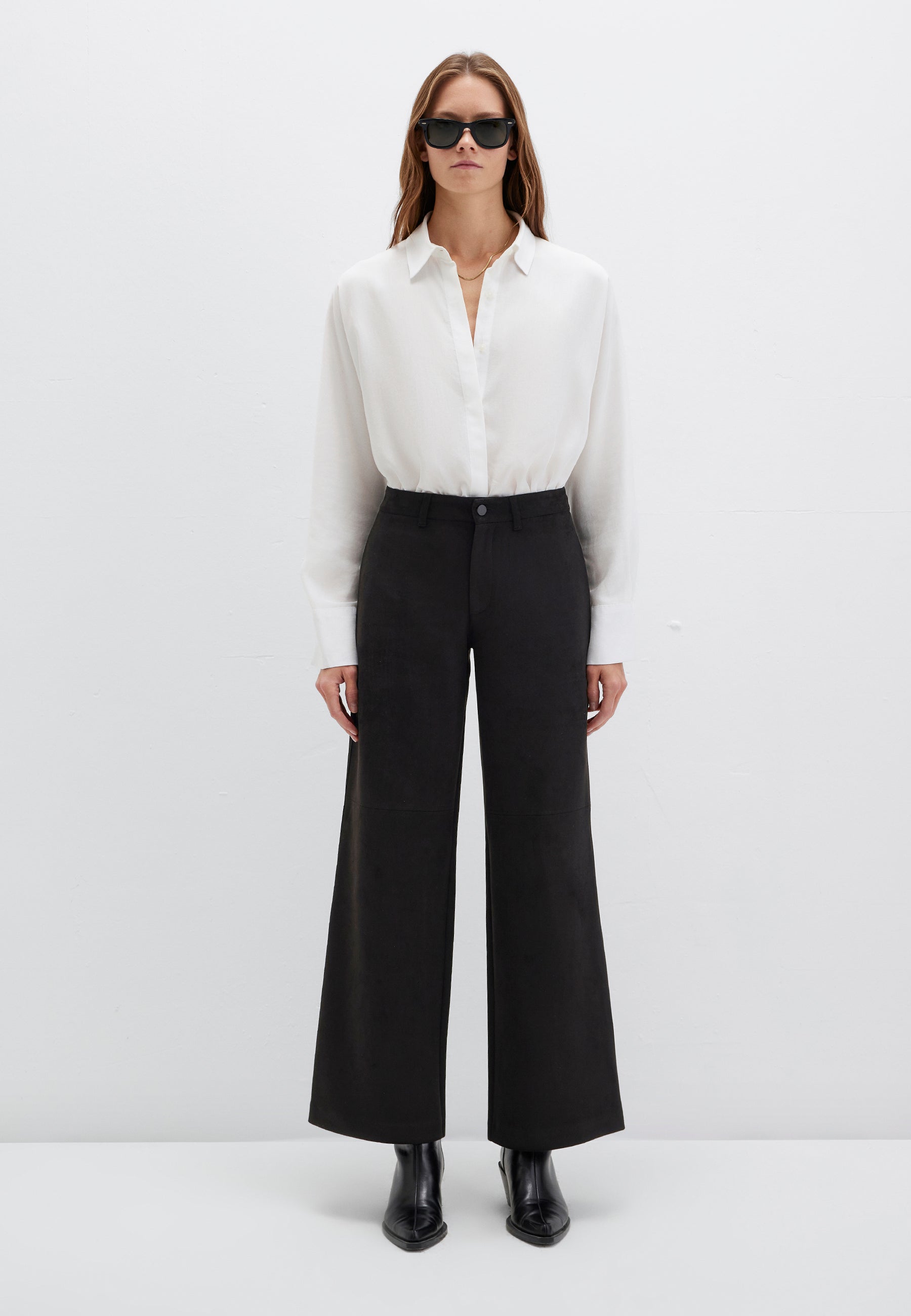 Woven Pants in Black Pantalon Mavi