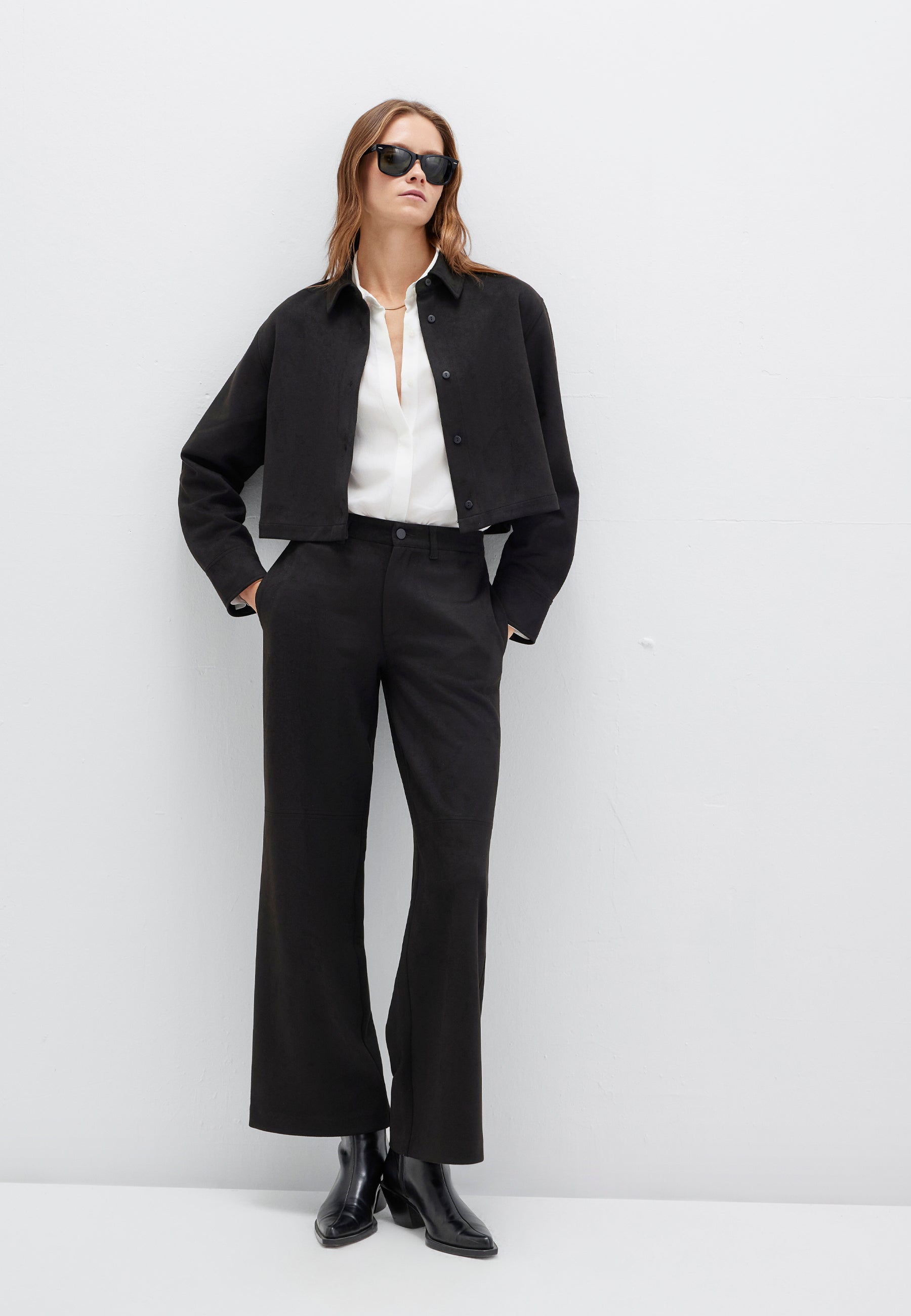 Woven Pants in Black Pantalon Mavi