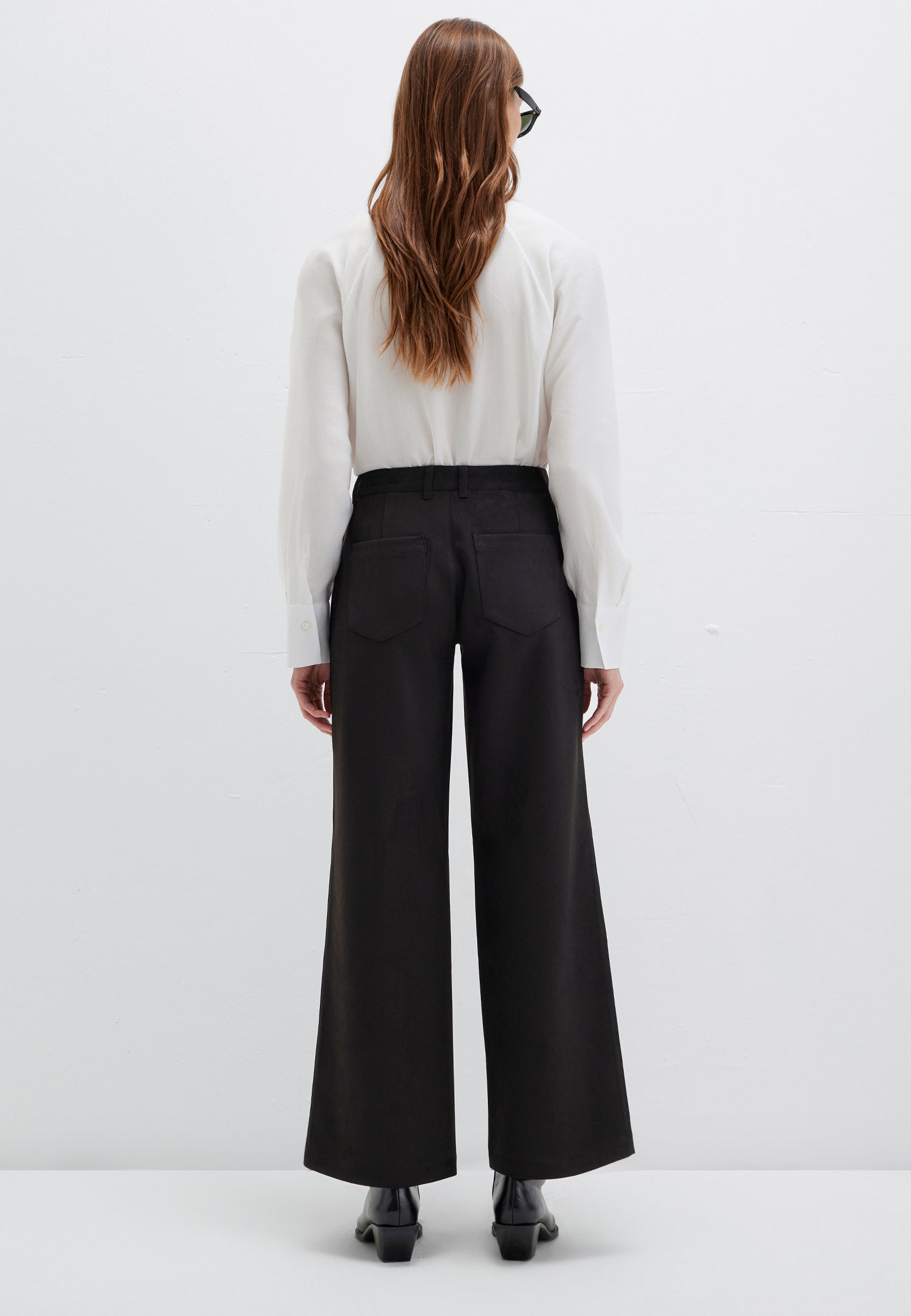 Woven Pants in Black Pantalon Mavi