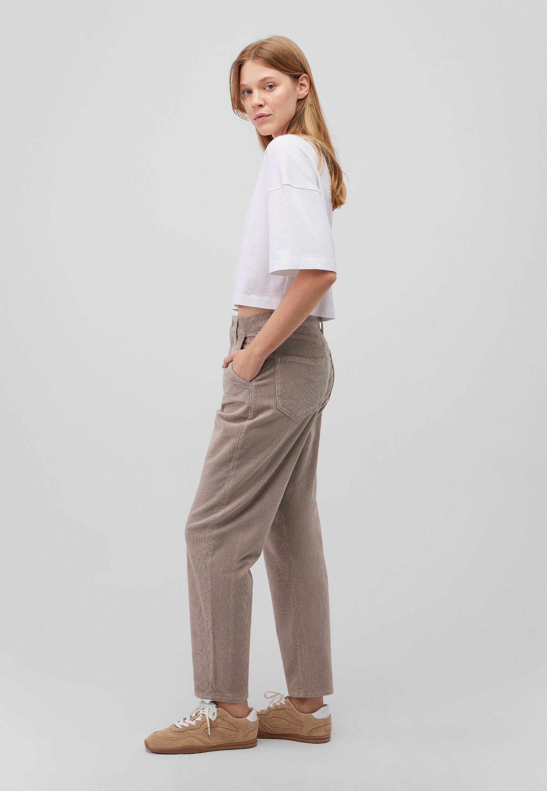 Laura in Moon Rock Pantalon en velours côtelé Mavi