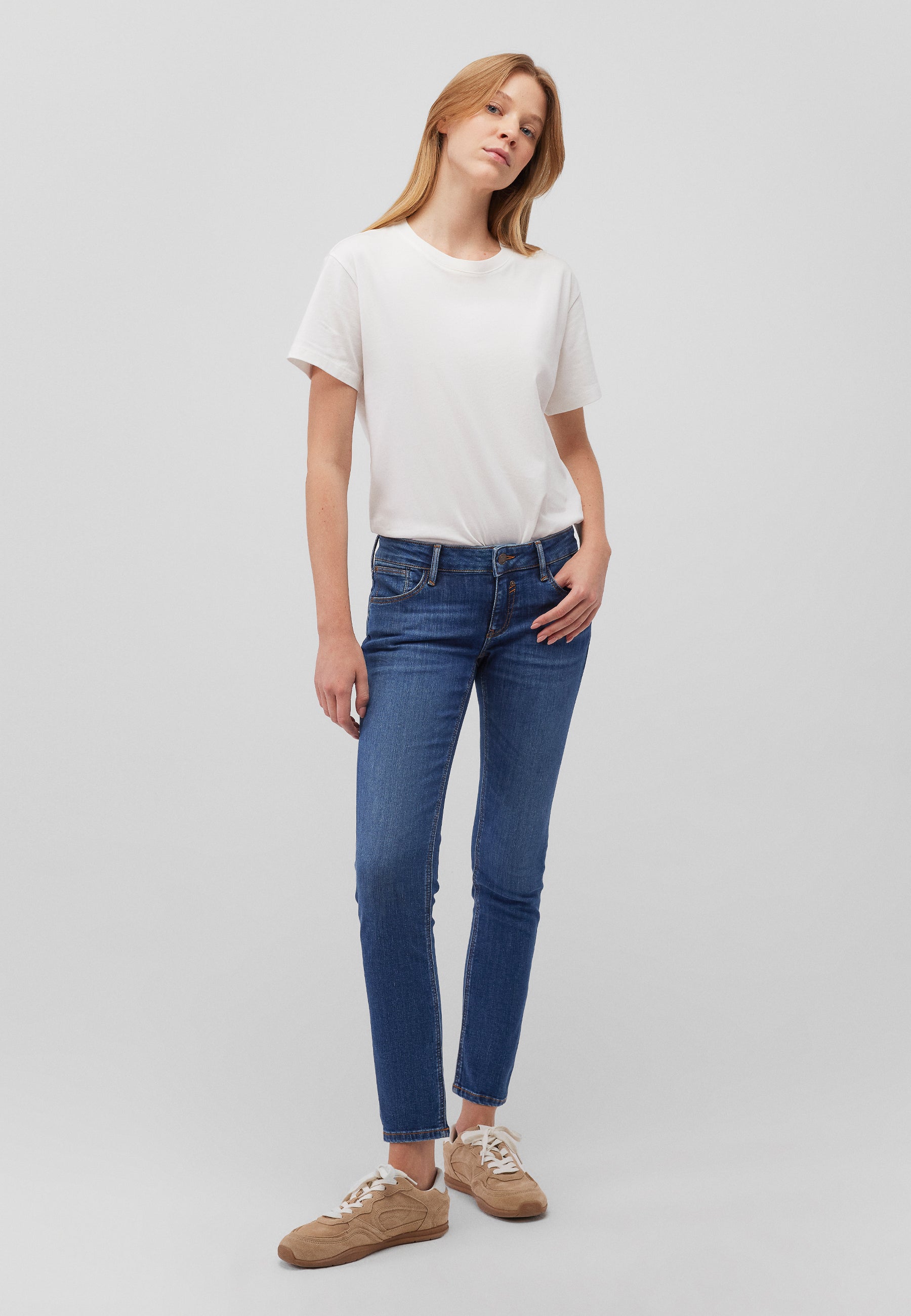 Lindy in Dark Brushed Venice Jeans Mavi