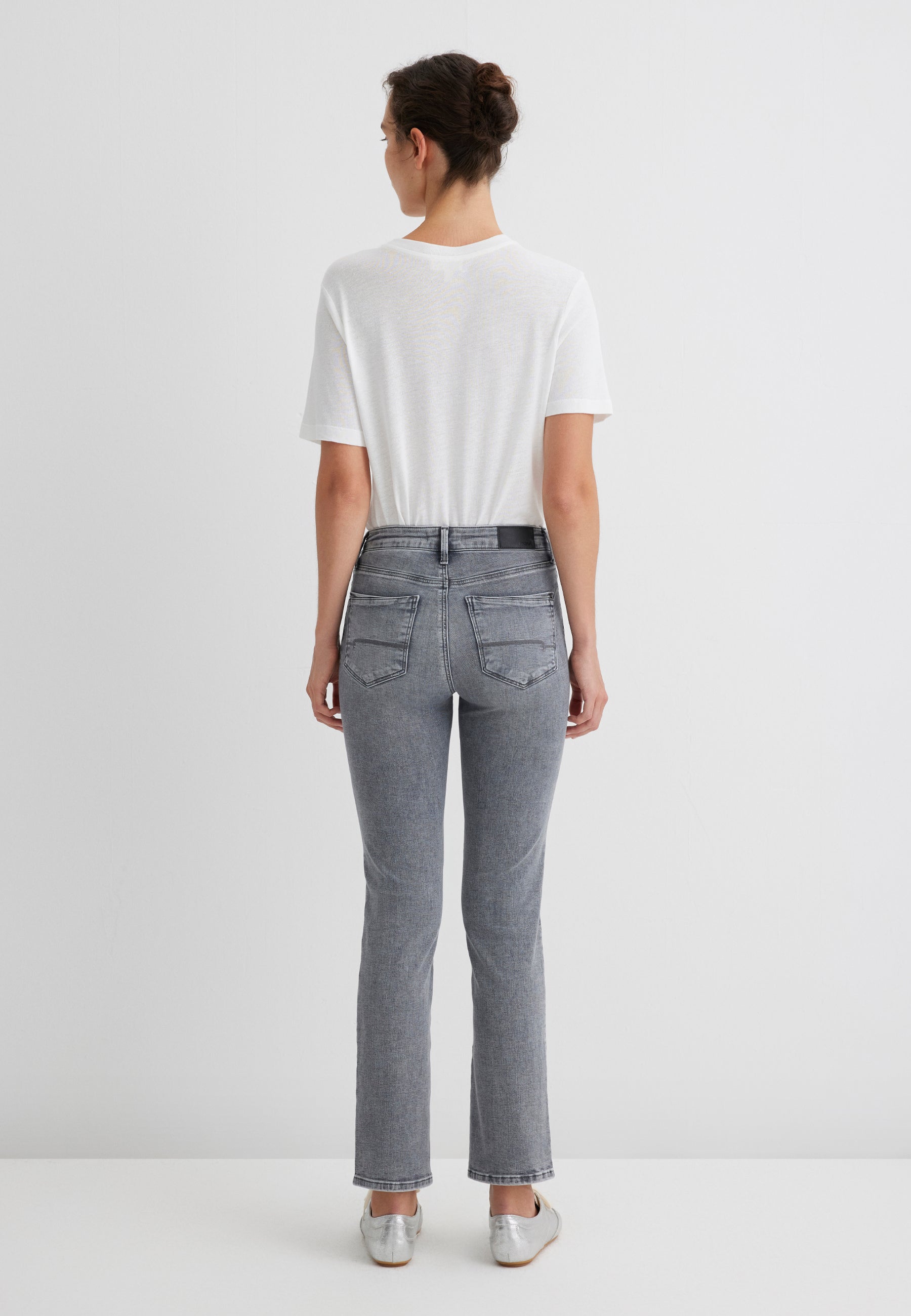 Kendra in Grey Brushed Glam Jeans Mavi
