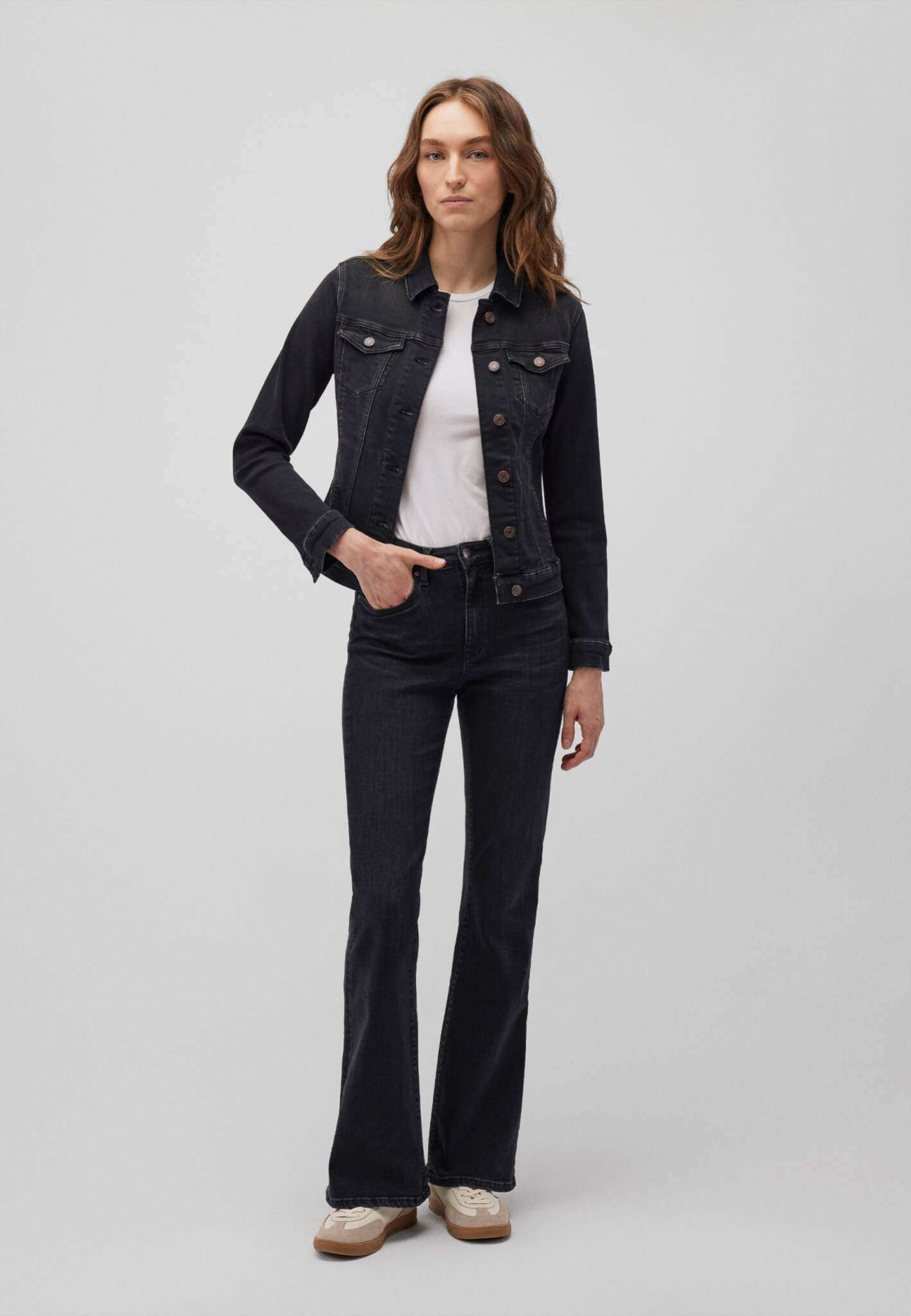 Daisy in Dark Smoke Vestes de sport Mavi