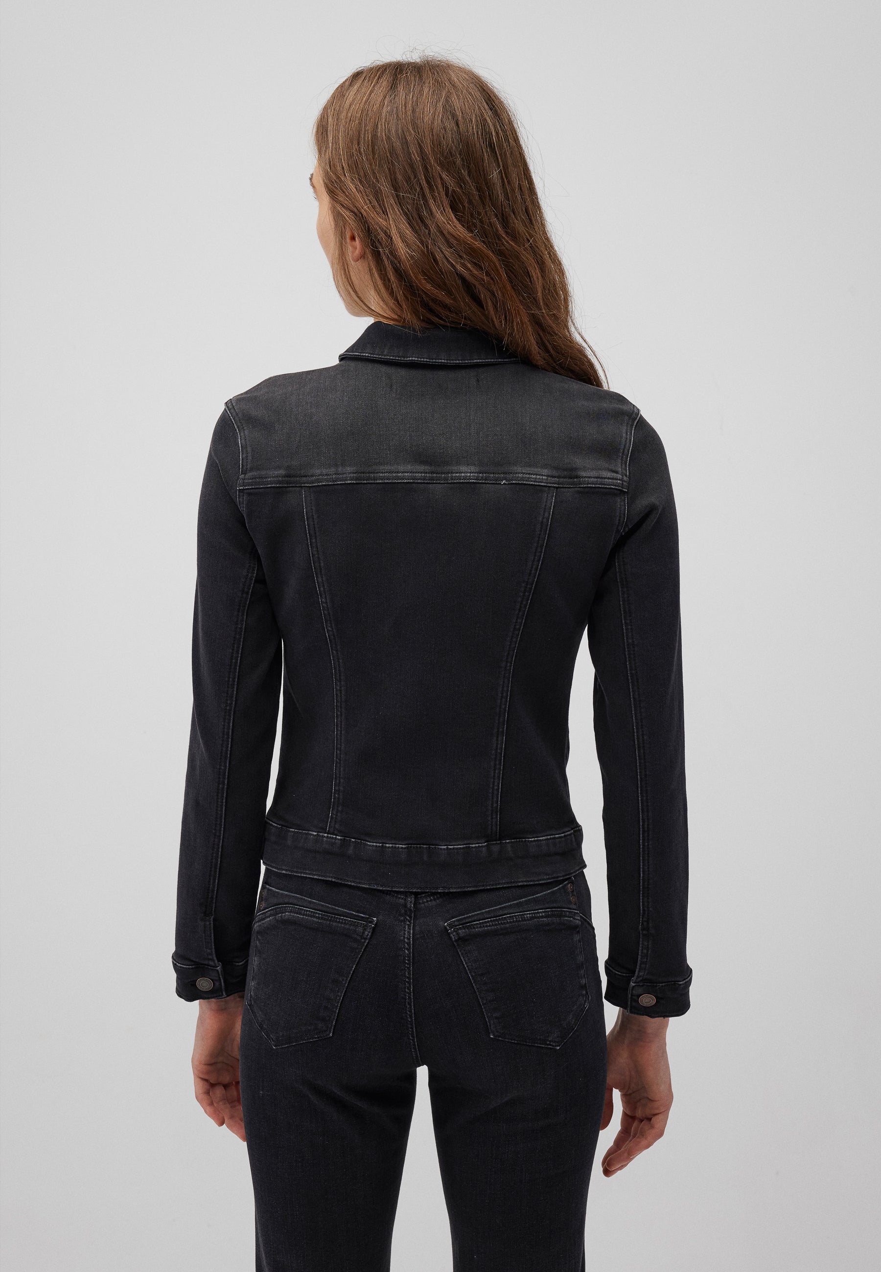 Daisy in Dark Smoke Vestes de sport Mavi