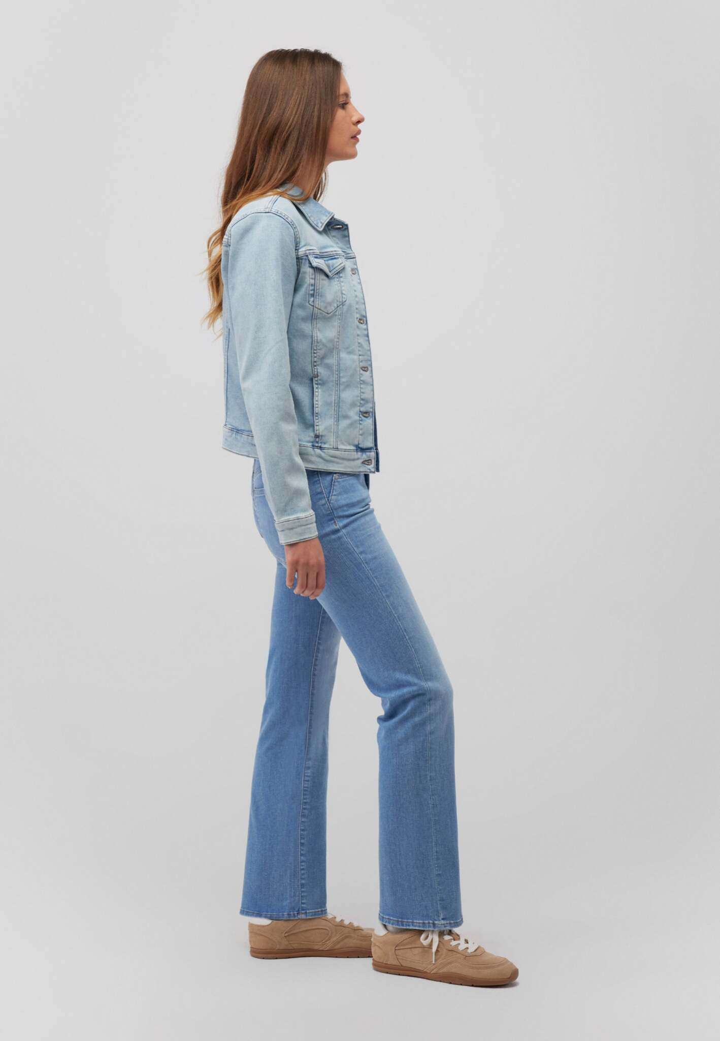 Daisy in Lt Blue Sporty Vestes Mavi