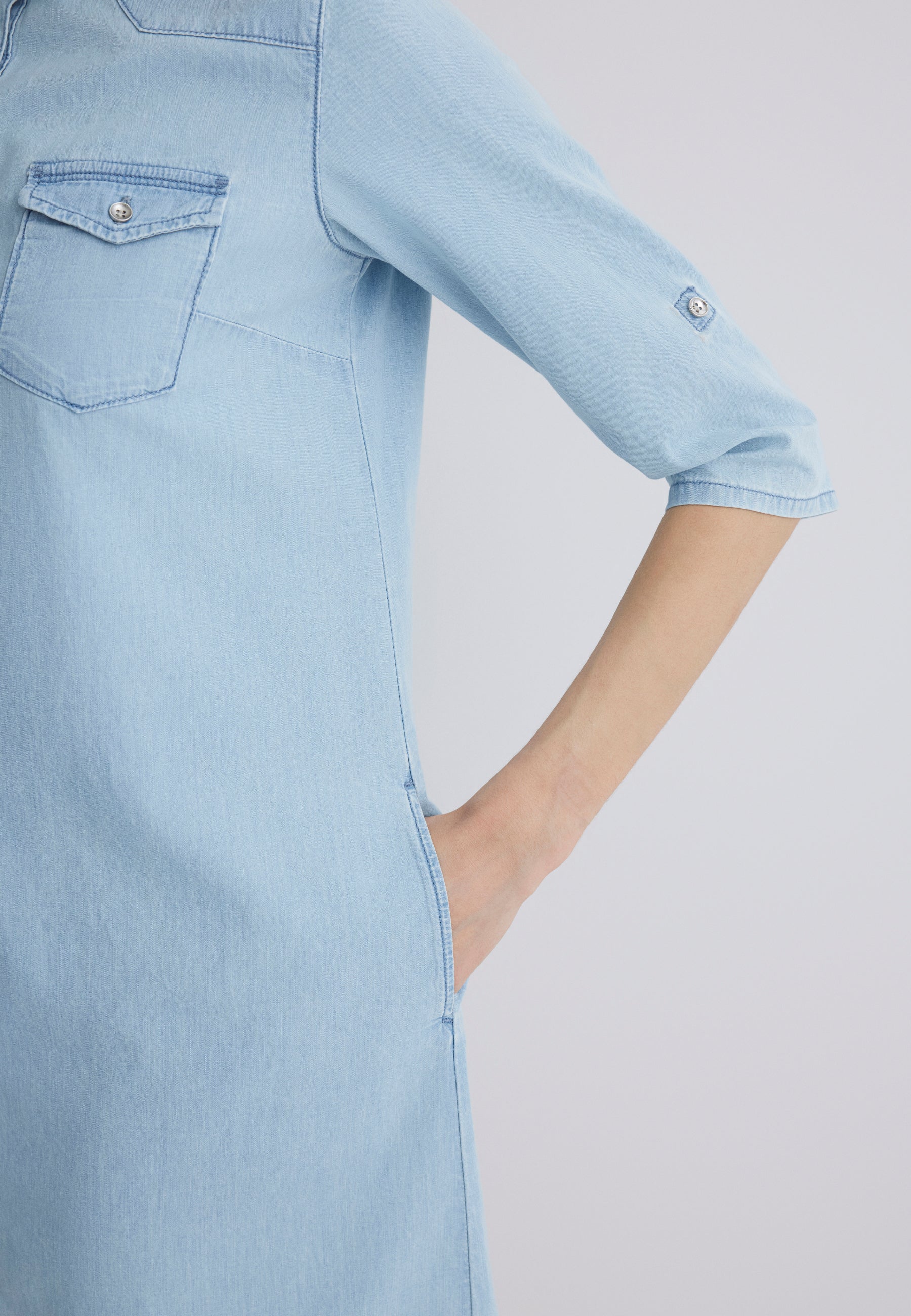 Lyra in Lt Blue Lt Denim Robes Mavi