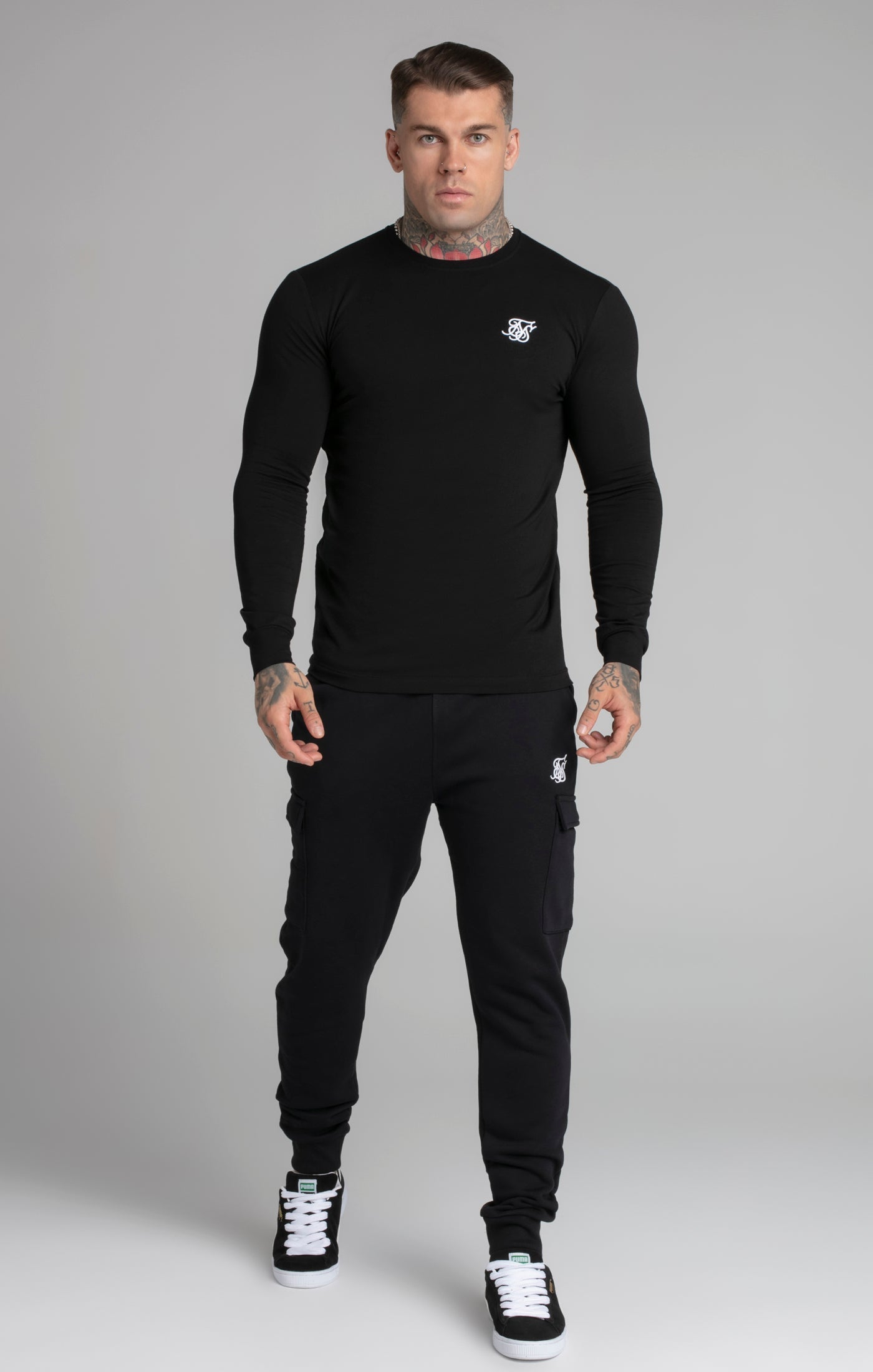 Sweat-shirt Essential in Black Sweatshirts SikSilk