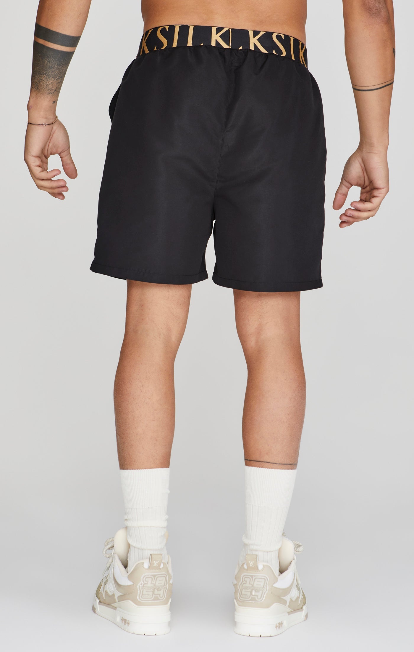 Swim Shorts in Black Pantalons de bain SikSilk