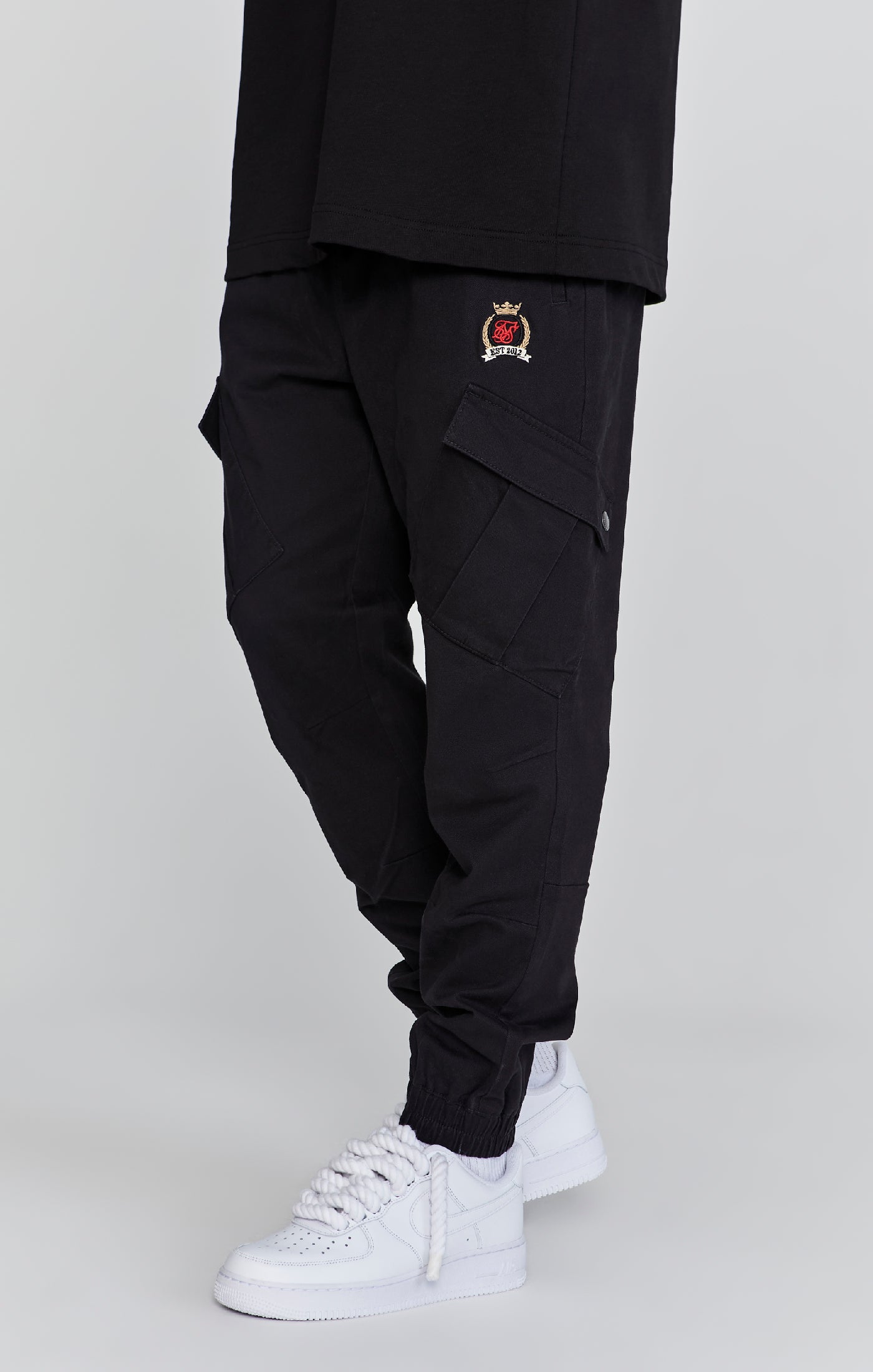 Cargo Pants in Black Pantalons SikSilk