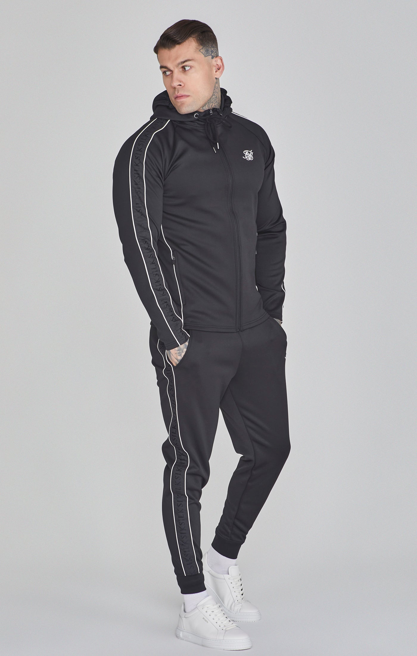 Ensemble Hoodie et Joggers en Noir Sets SikSilk