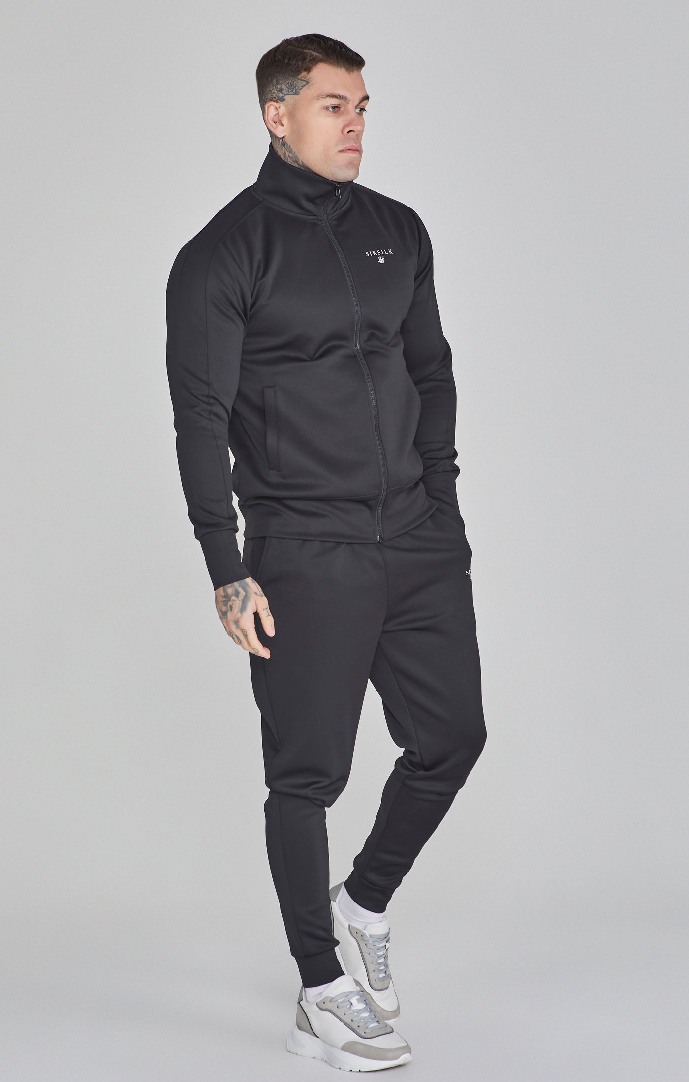 Essentials Poly Track Top in Black Vestes Sweat SikSilk