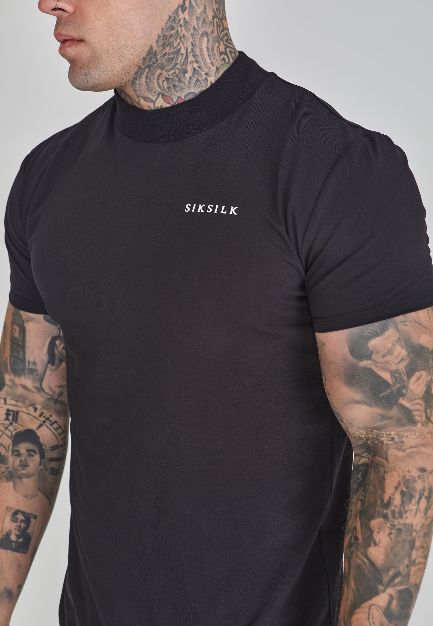 T-shirt Muscle Fit en noir T-shirts SikSilk