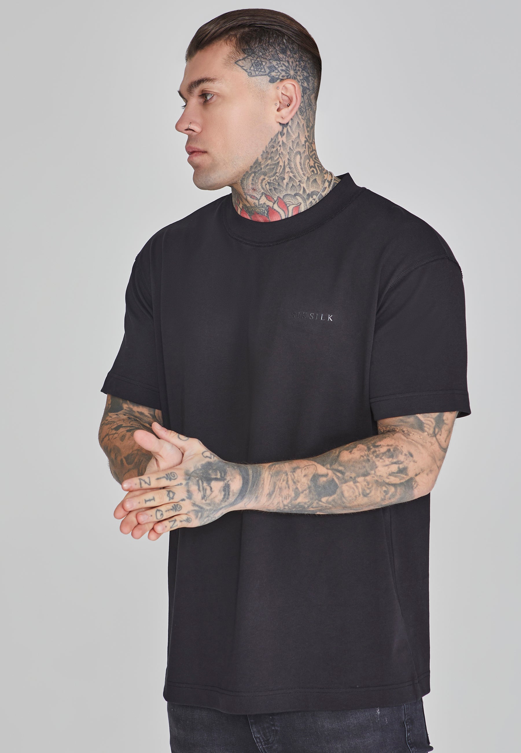 T-shirt oversized en noir T-shirts SikSilk