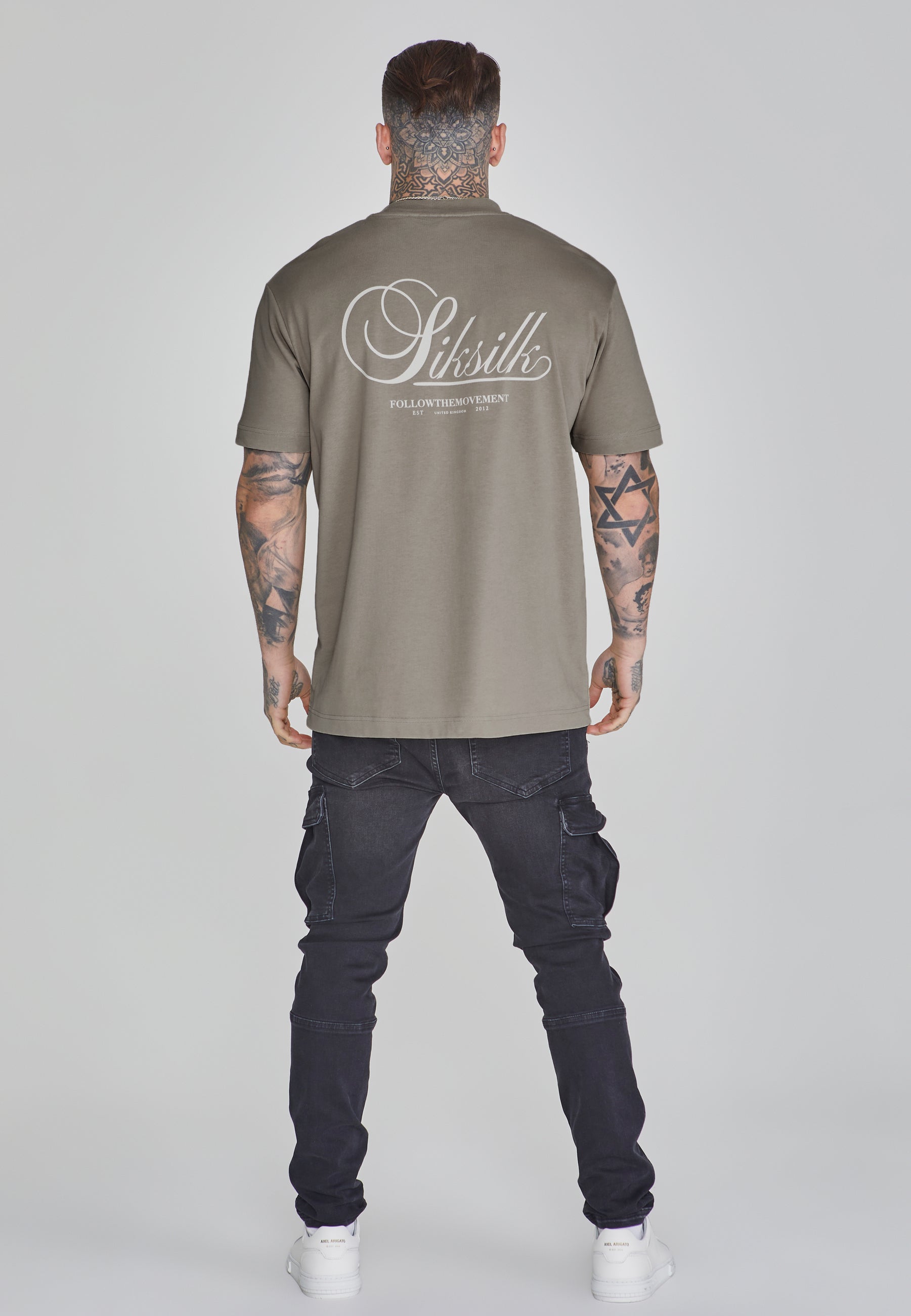 T-shirt graphique kaki T-shirts SikSilk