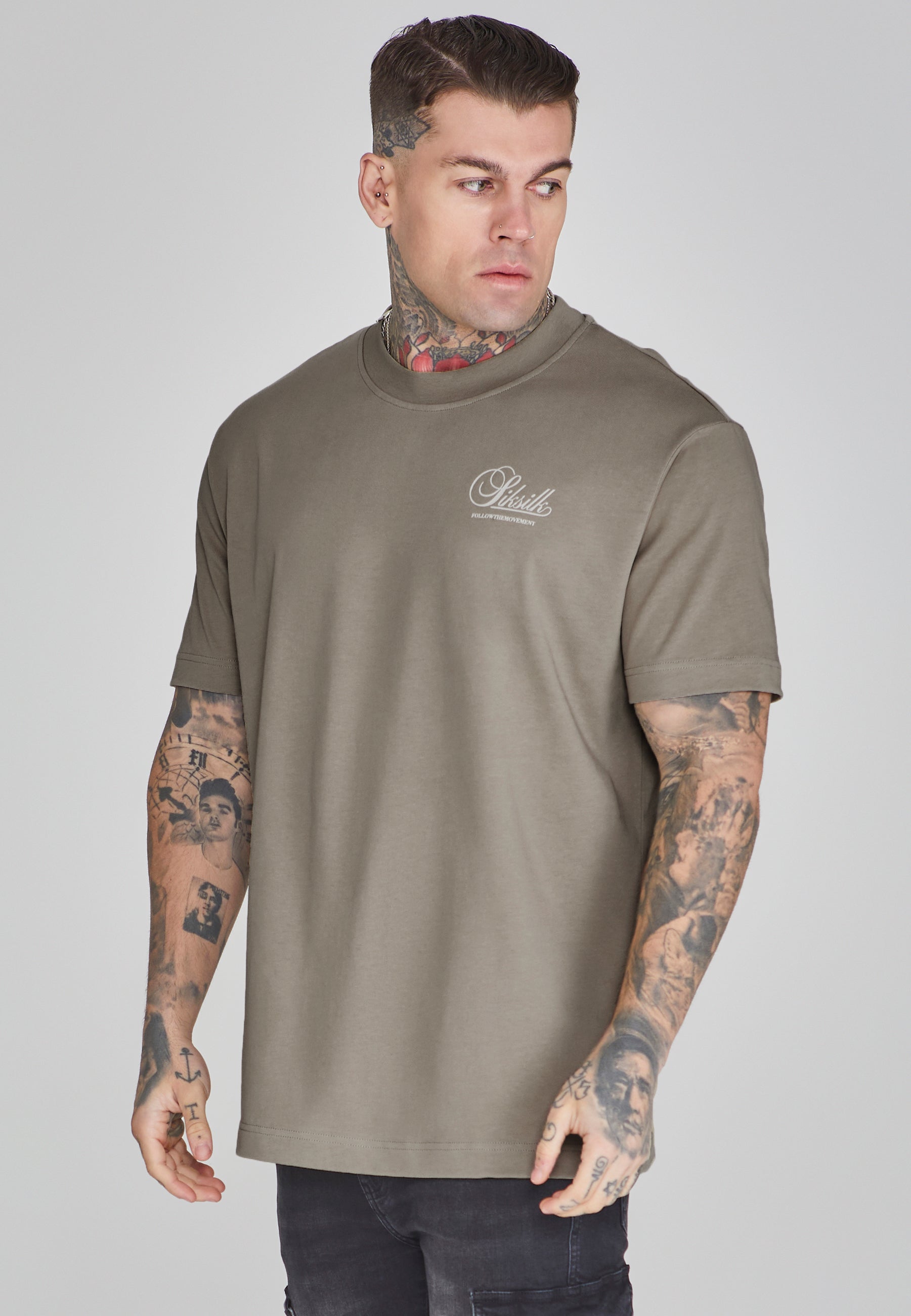 T-shirt graphique kaki T-shirts SikSilk