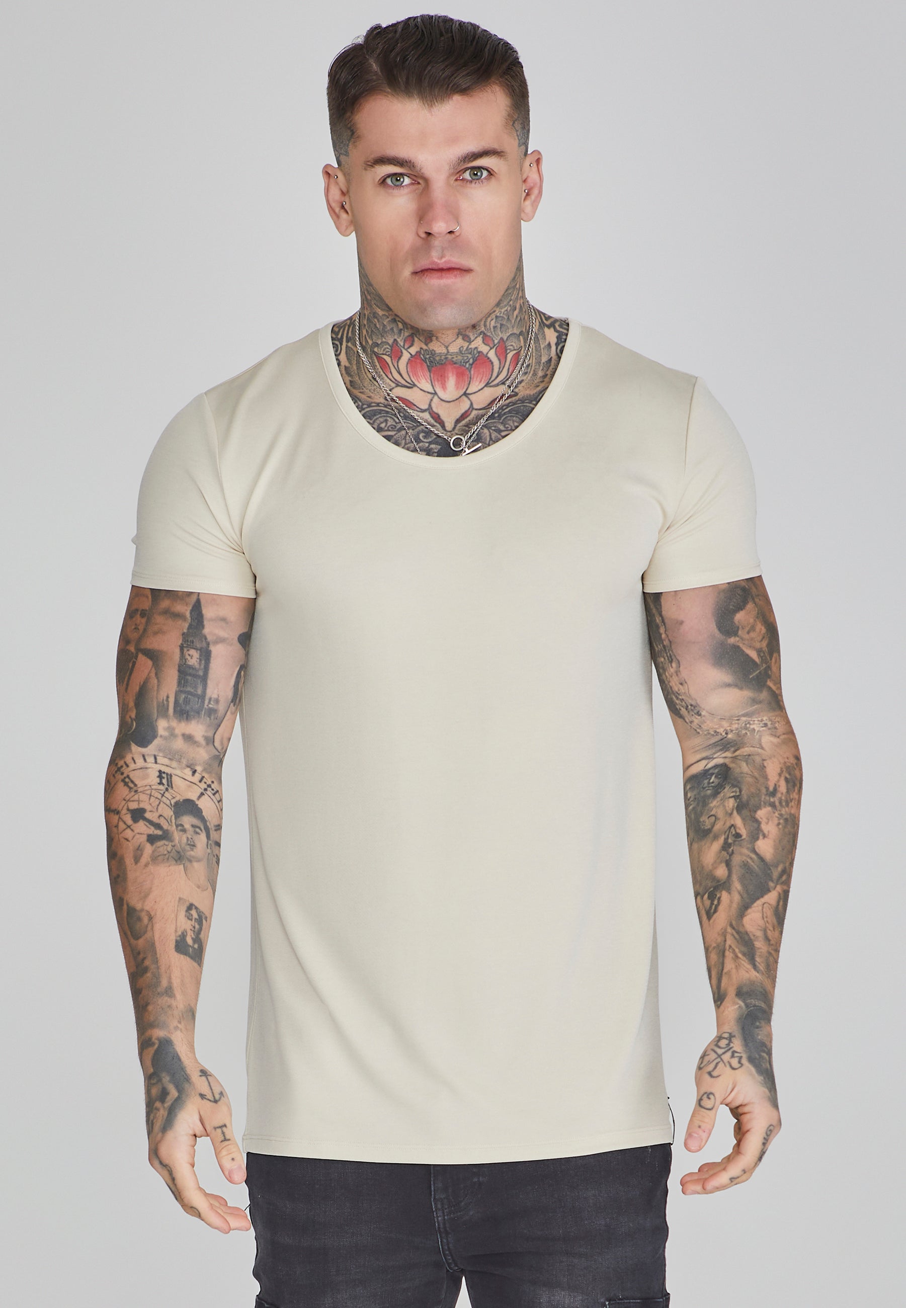 T-shirt Muscle Fit en écru T-shirts SikSilk