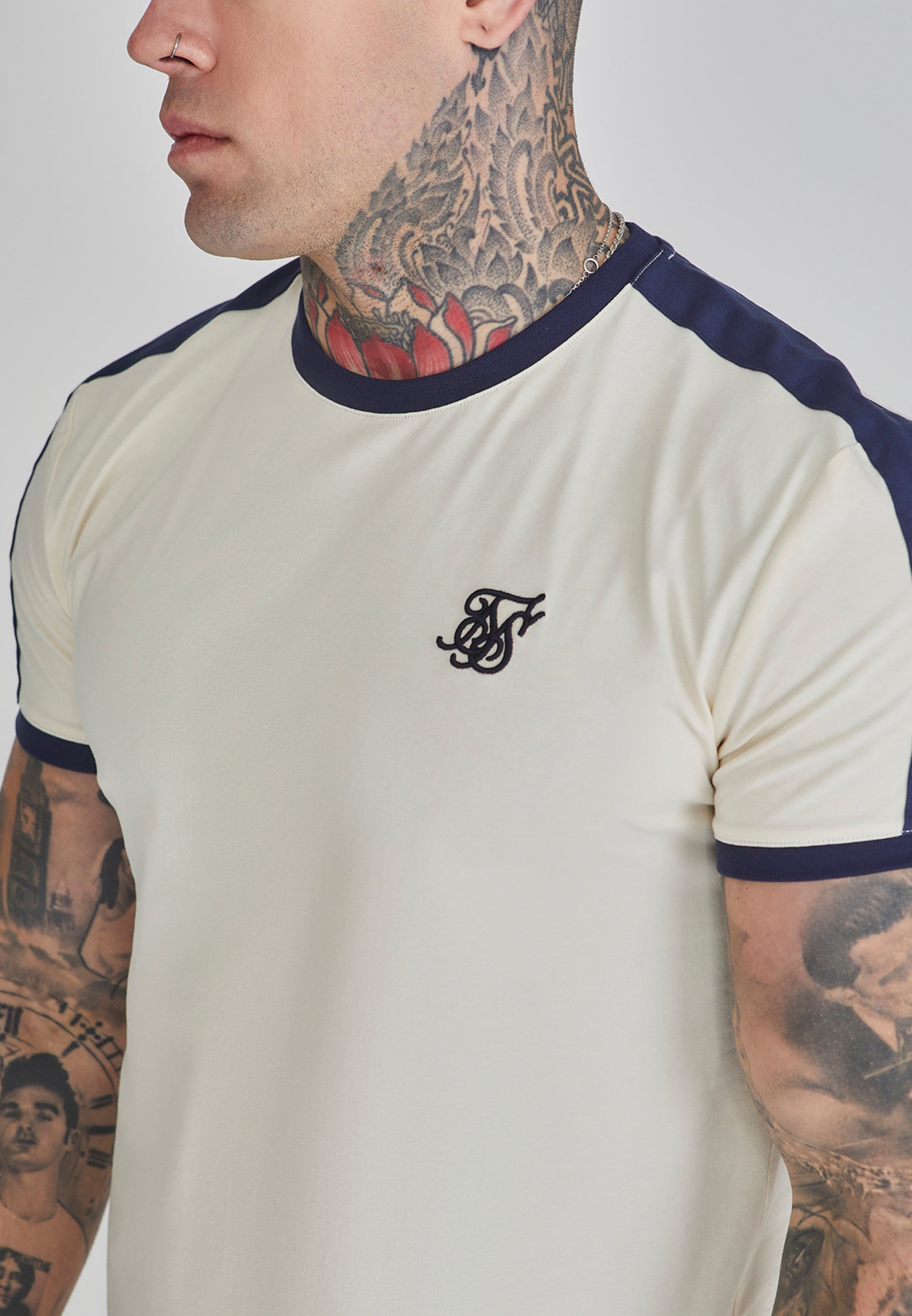T-shirt Ringer en écru T-shirts SikSilk
