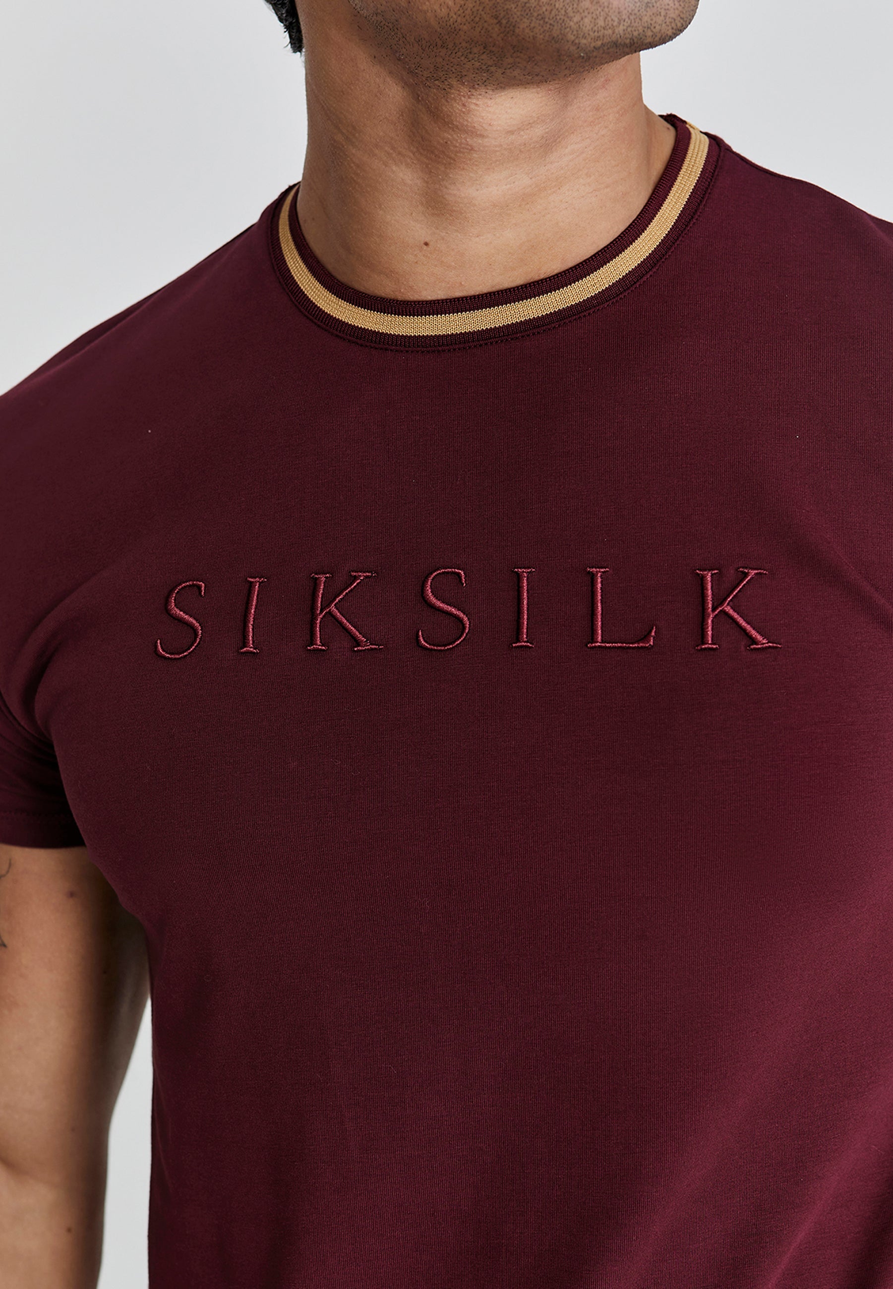 T-shirt Muscle Fit en Bourgogne T-shirts SikSilk