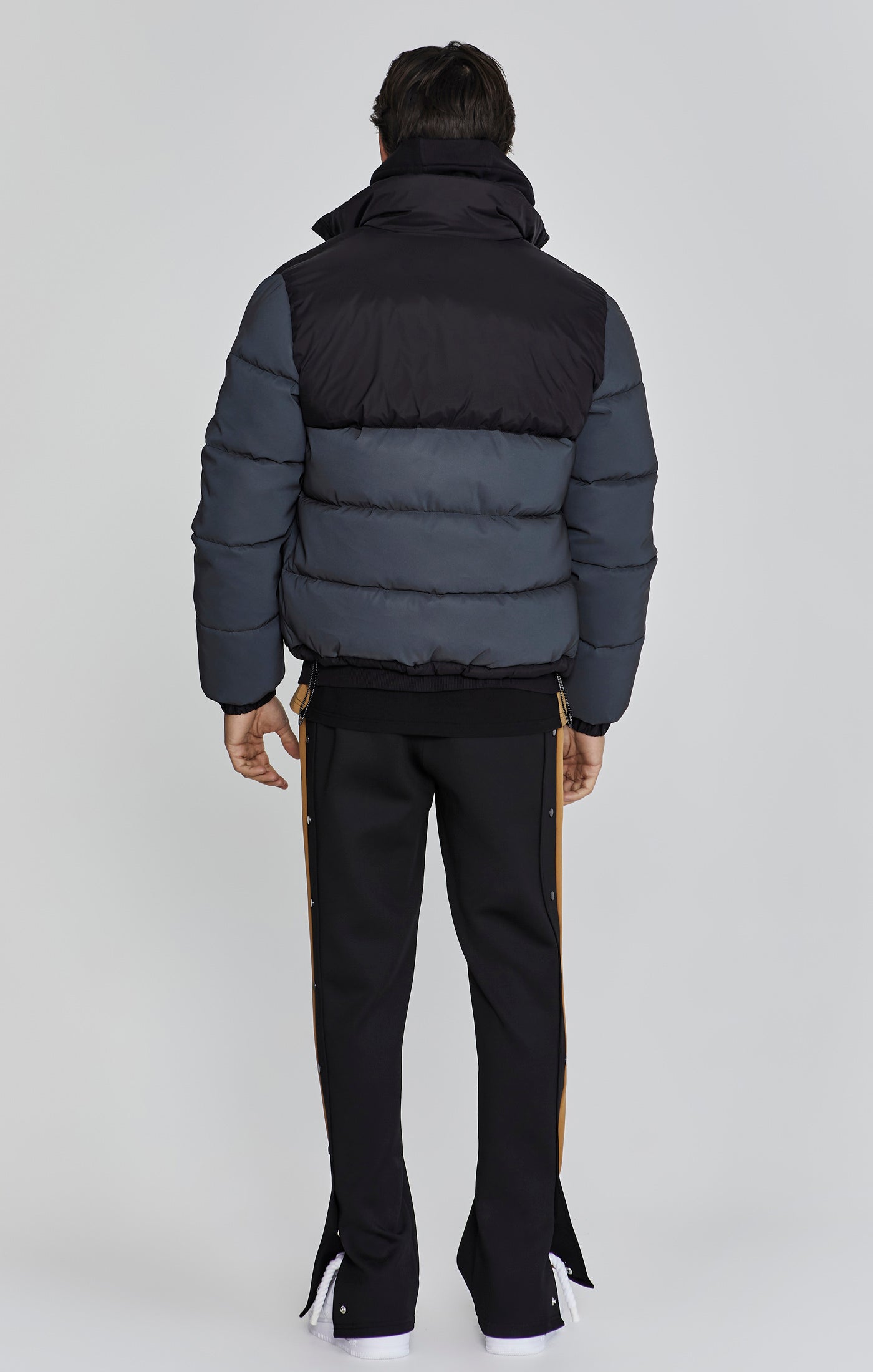 Puffer Jacket in Black Vestes SikSilk