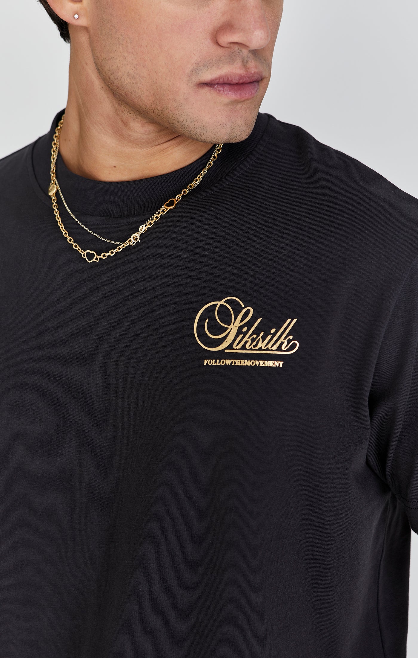 T-shirt graphique en noir T-shirts SikSilk