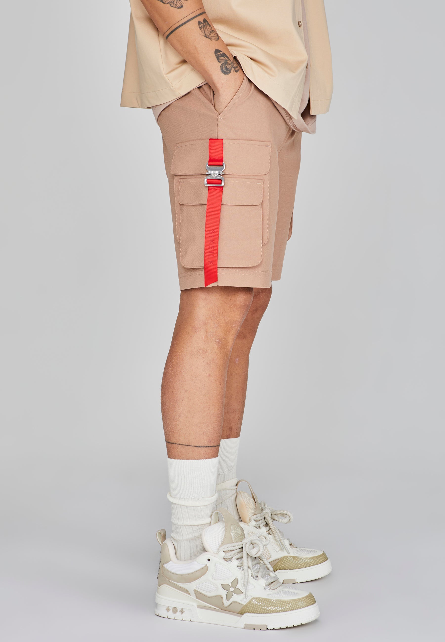 Short Cargo dans Short Brown SikSilk