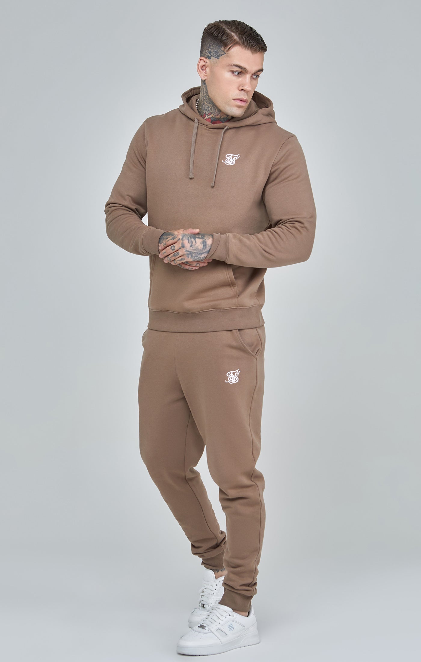 Essentials Overhead Hoodie in Brown Sweat à capuche SikSilk