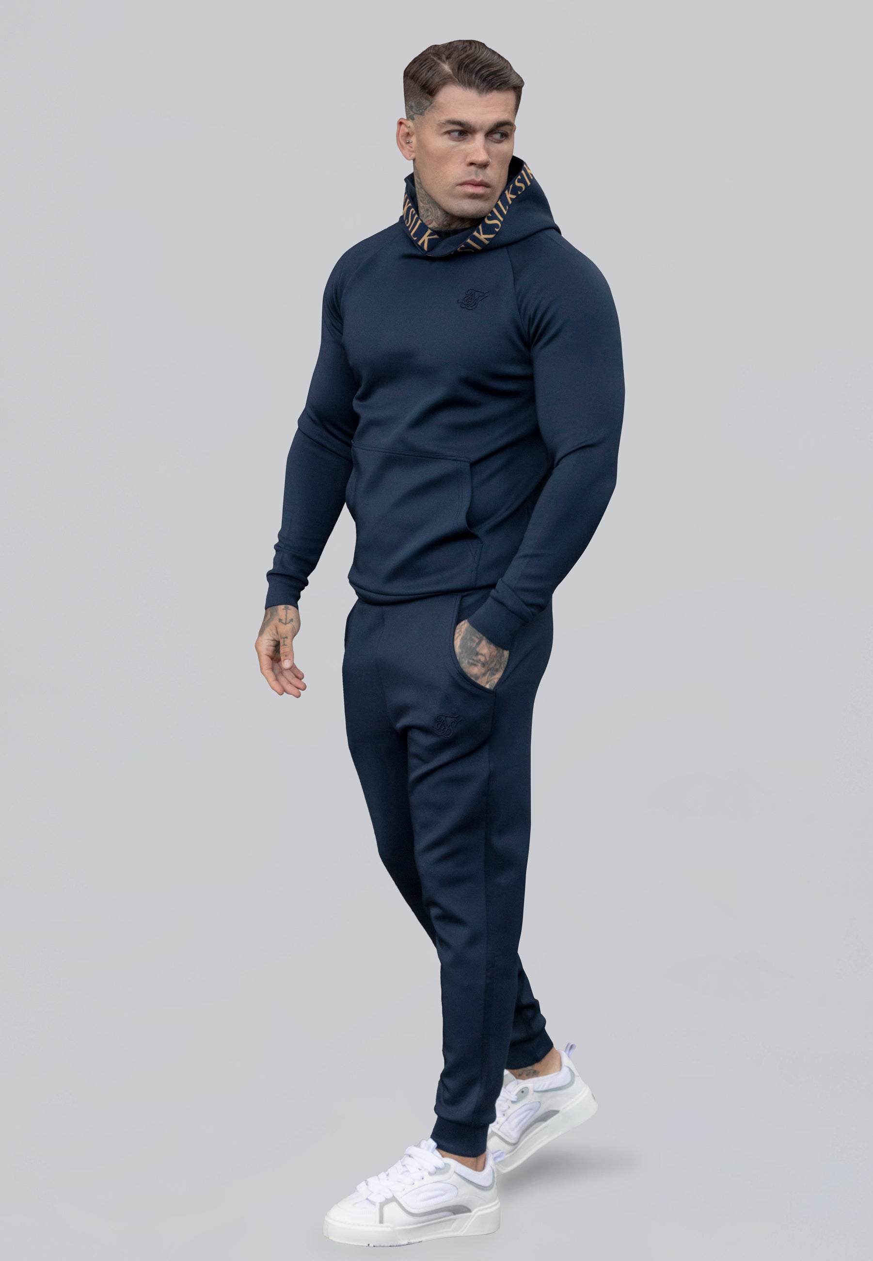 Dynamic Hoodie in Navy Sweat à capuche SikSilk