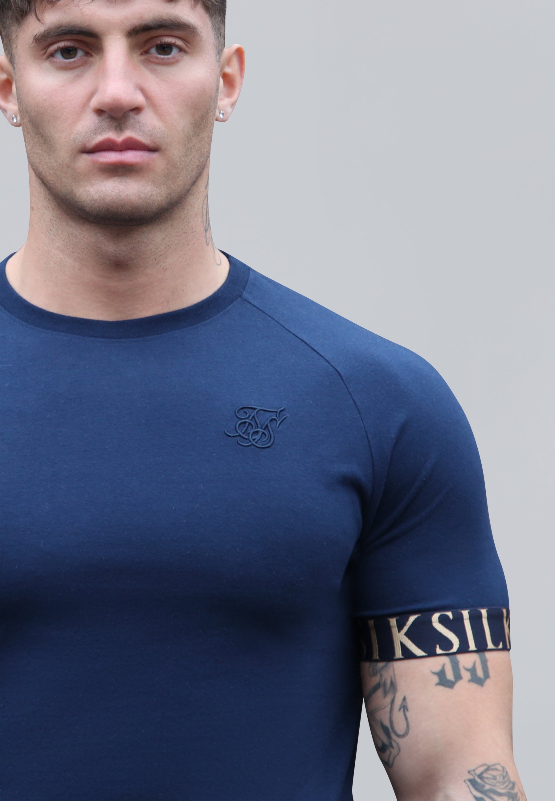Tech T-Shirt en bleu marine T-shirts SikSilk