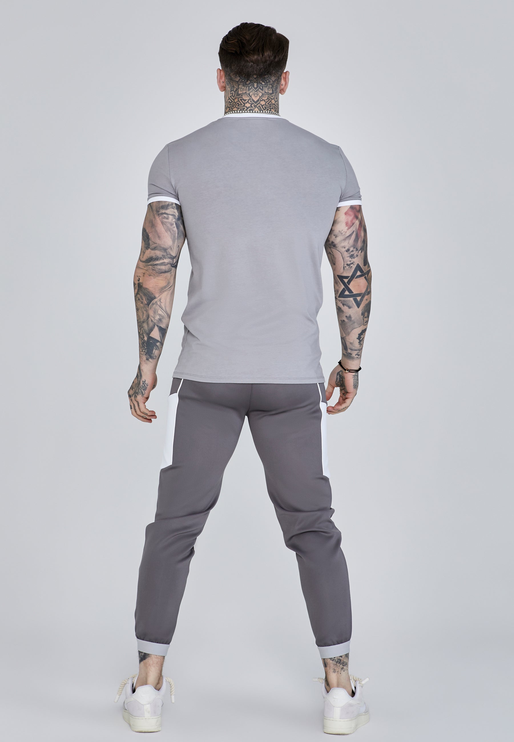 T-shirt Ringer en Grey T-shirts SikSilk