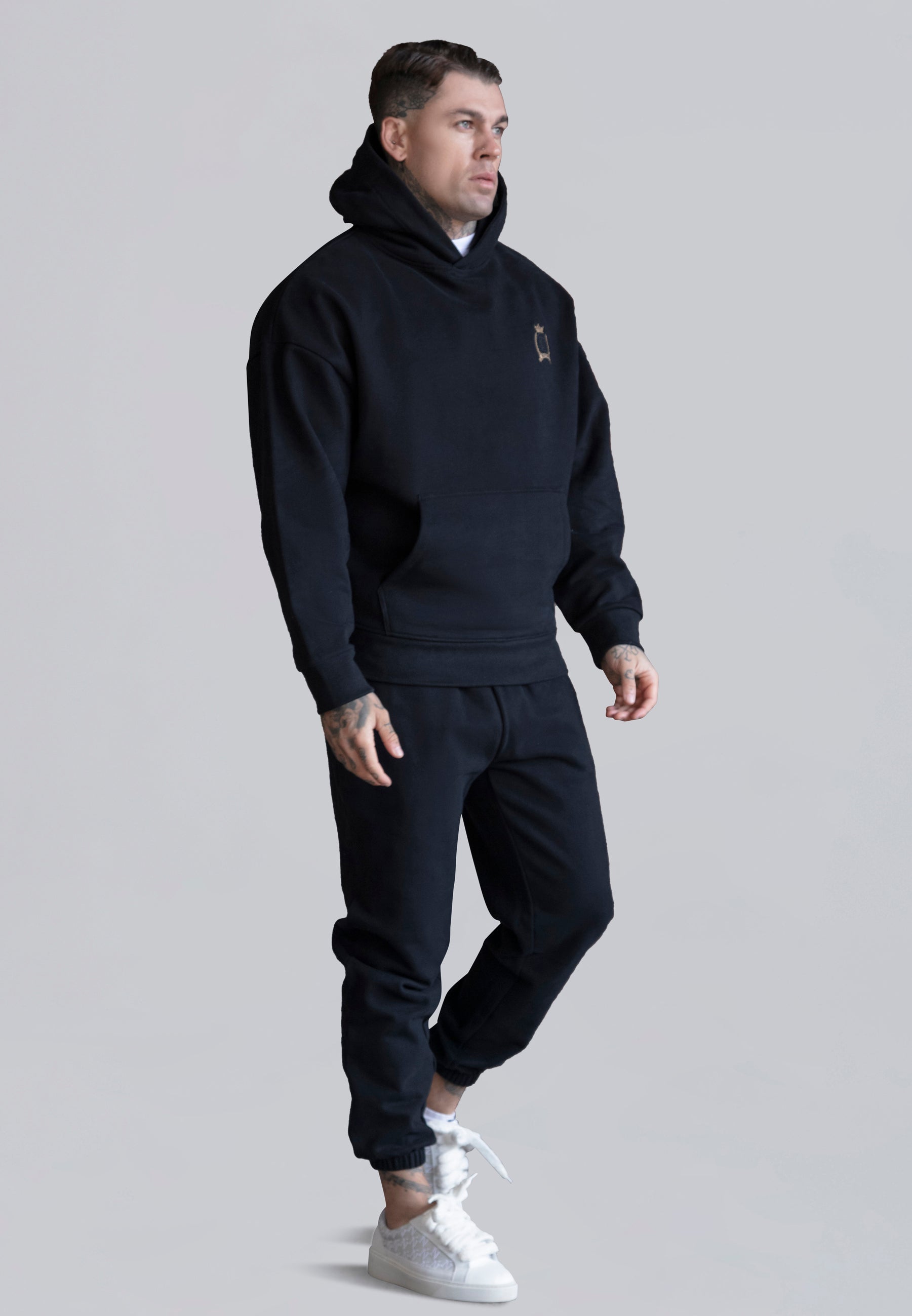 Pullover Hoodie in Black Sweat à capuche SikSilk