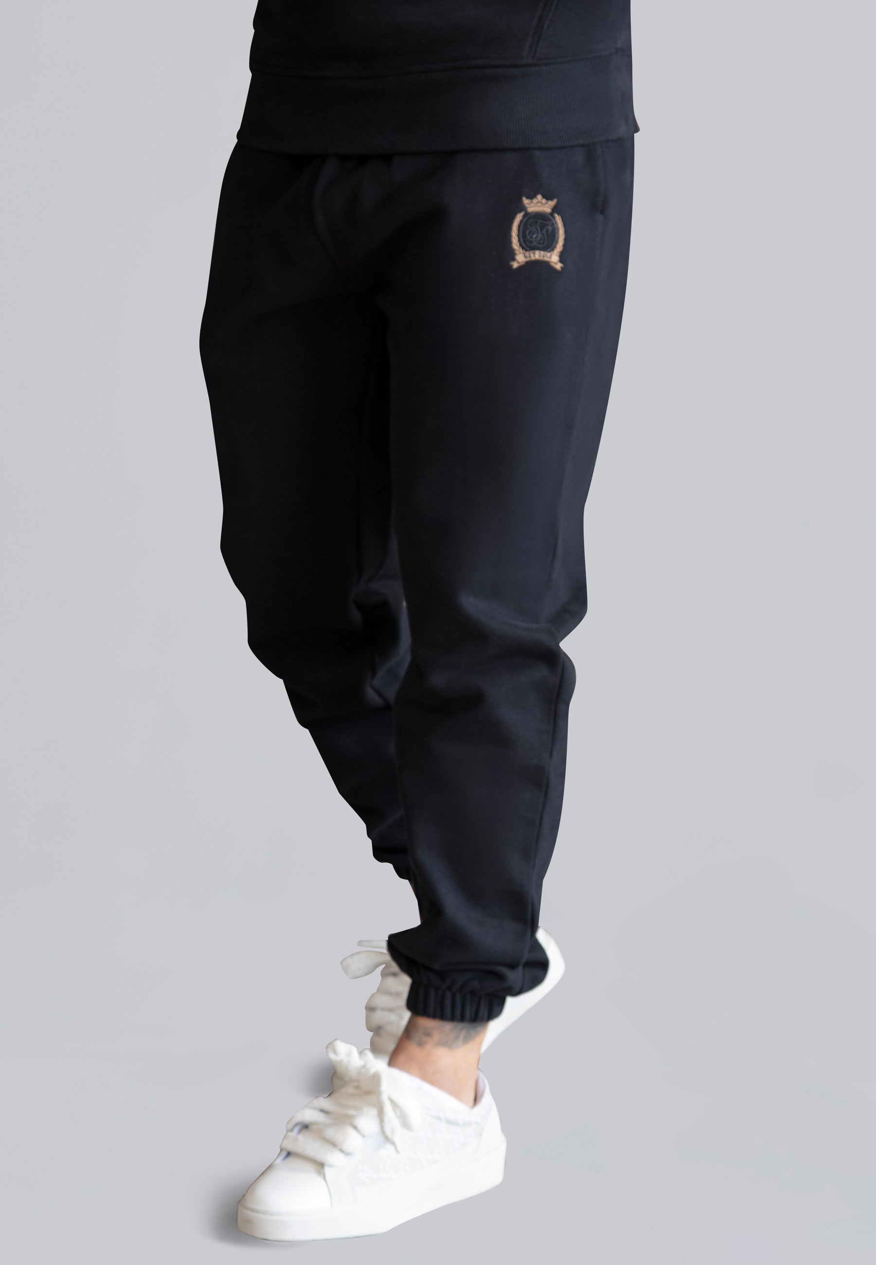 Relaxed Fit Joggers in Black Pantalon SikSilk