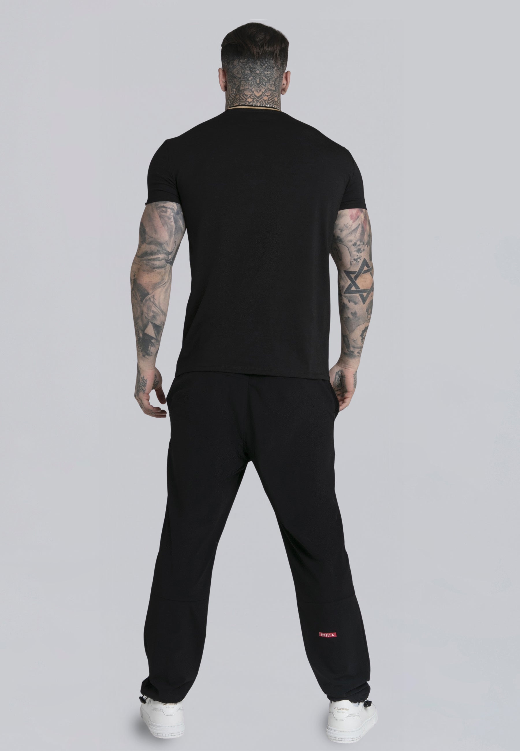 T-shirt Muscle Fit en noir T-shirts SikSilk