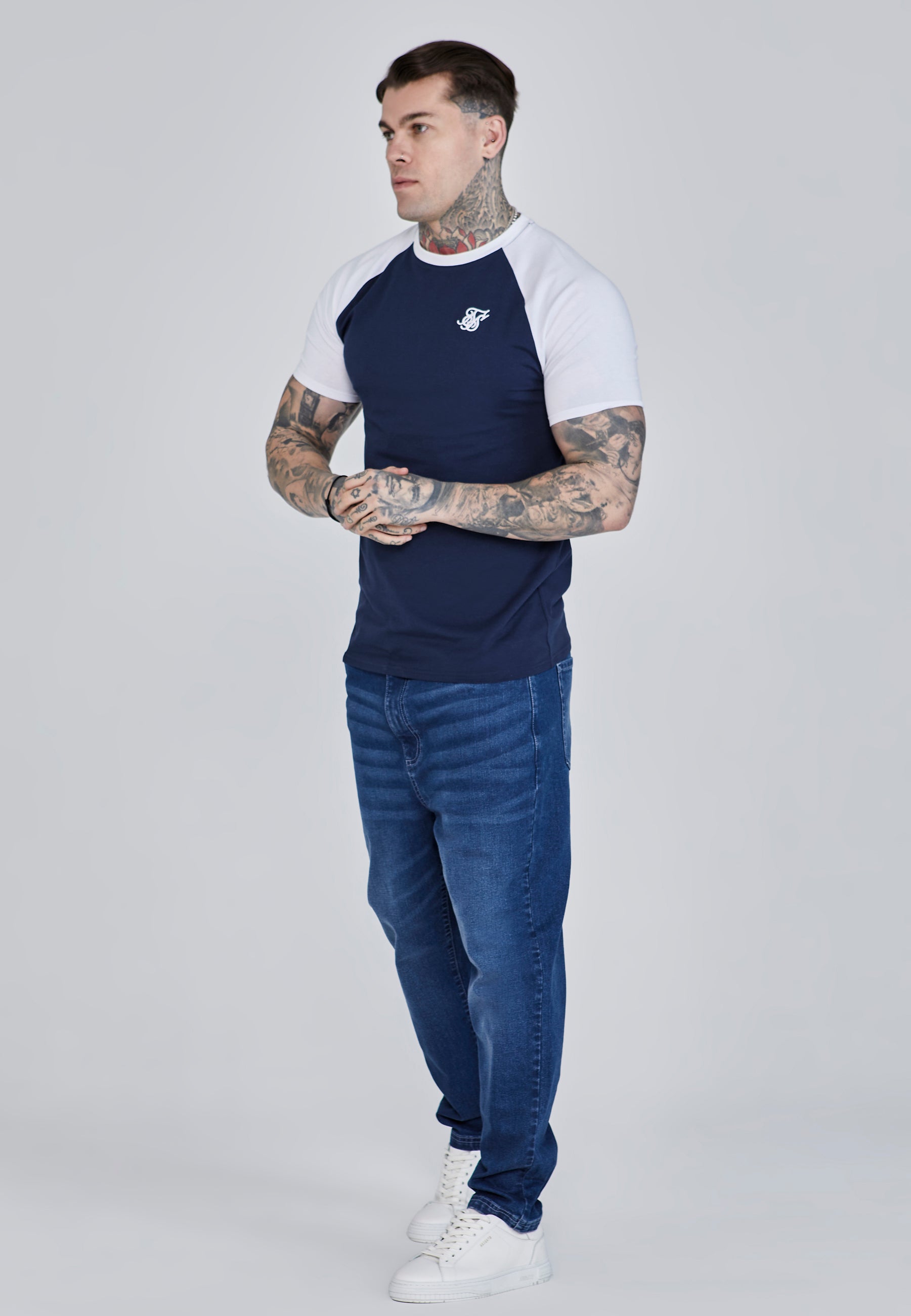 T-shirt raglan bleu marine, blanc T-shirts SikSilk