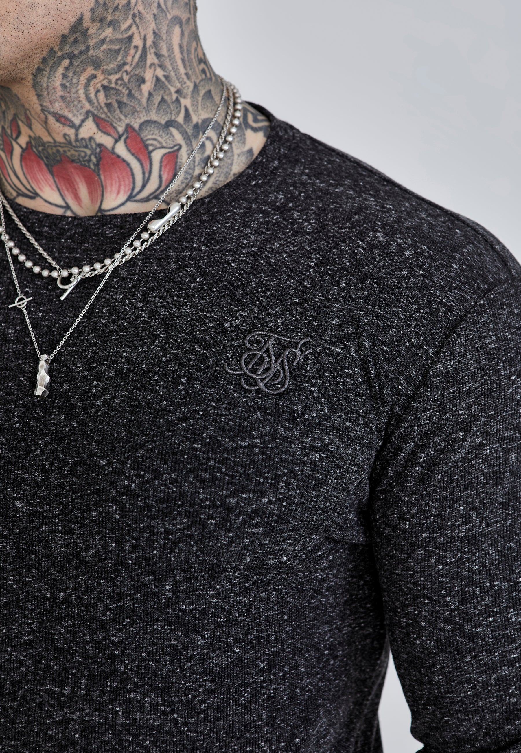 T-shirt à manches longues in Black T-shirts SikSilk