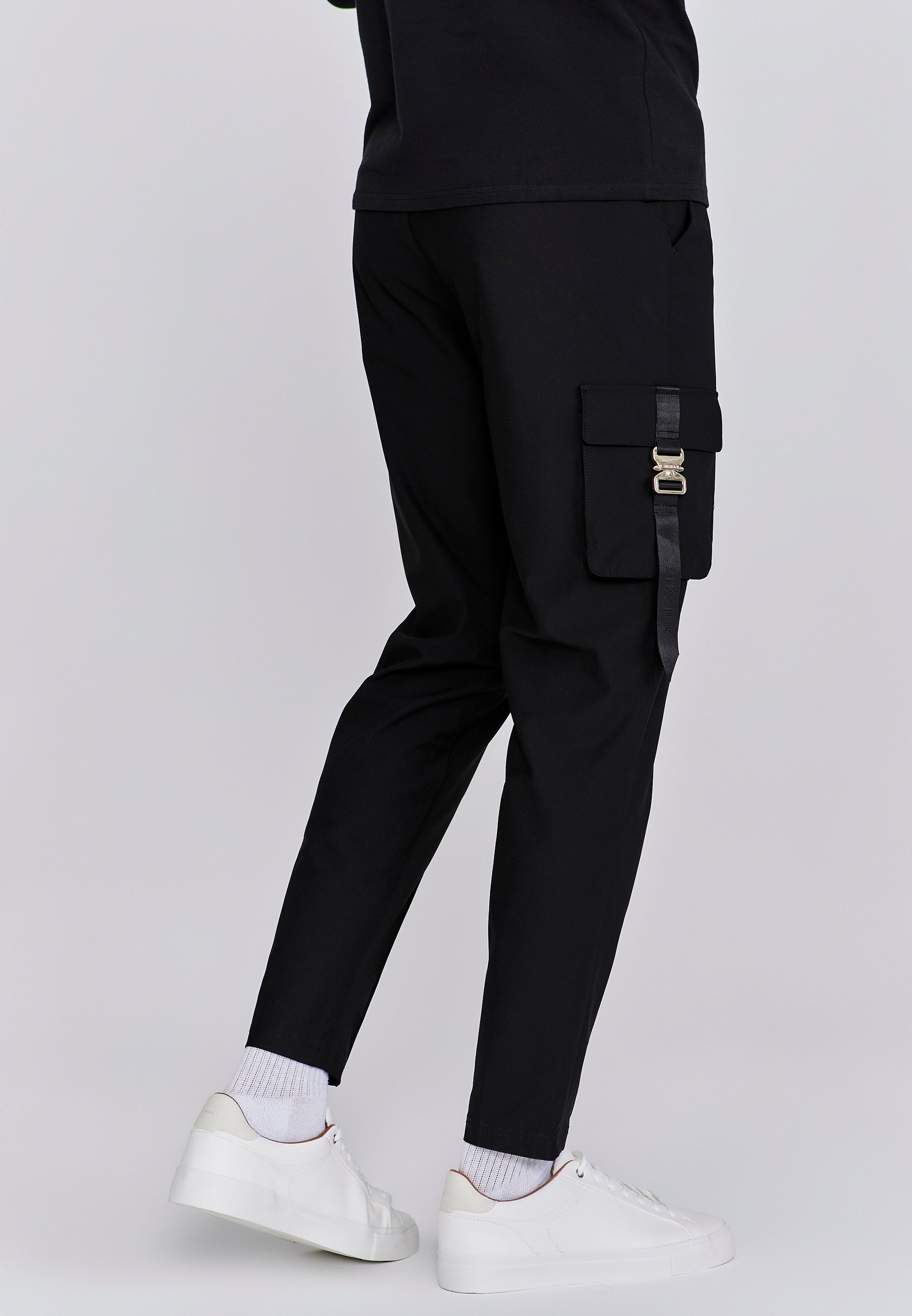 Flight Cargo Pant in Black Pantalons SikSilk