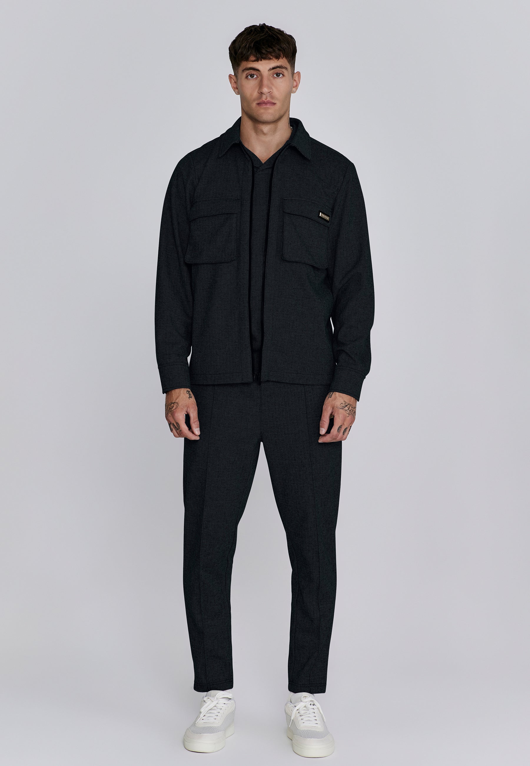 Smart Overshirt in Black Chemises SikSilk