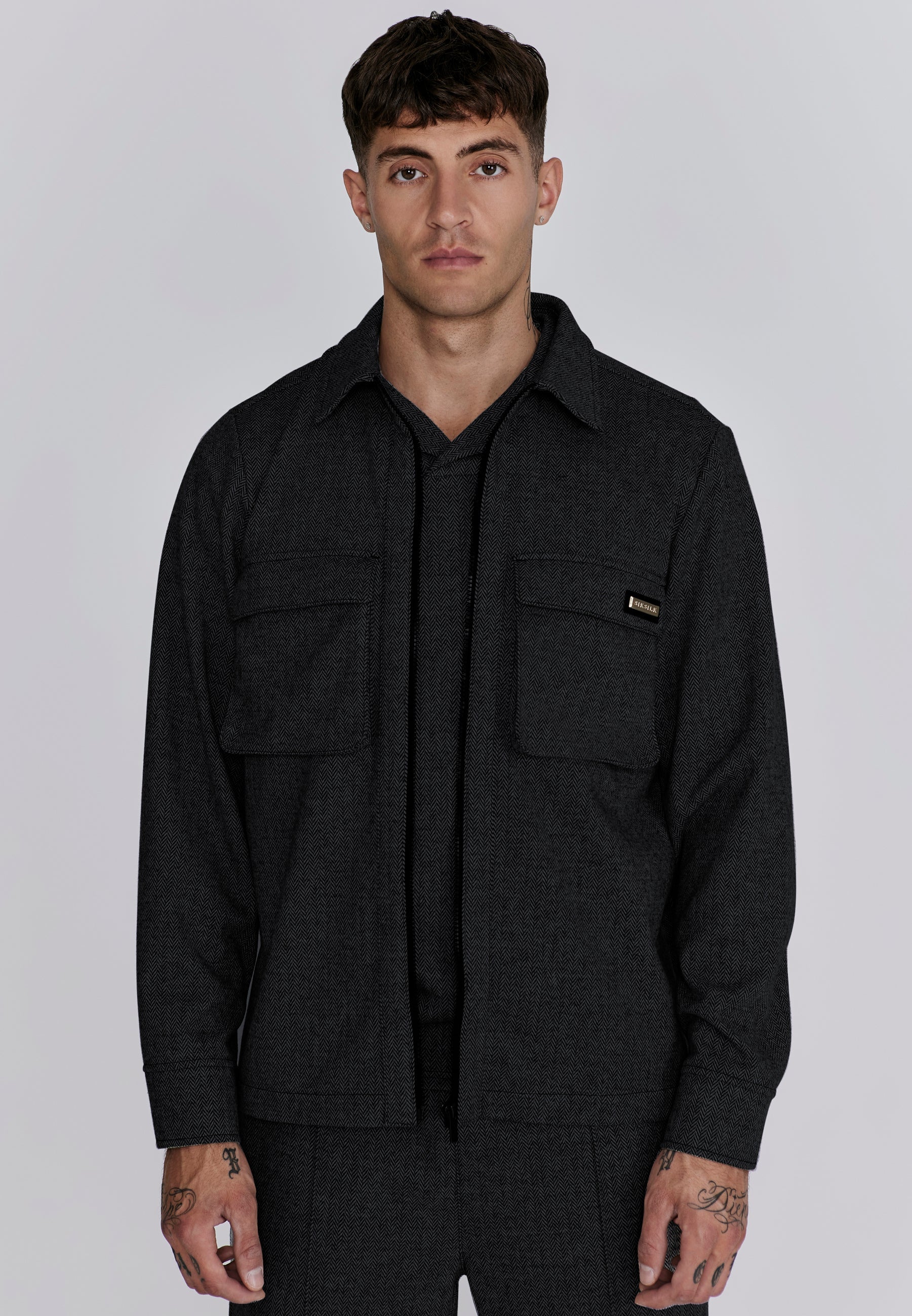 Smart Overshirt in Black Chemises SikSilk