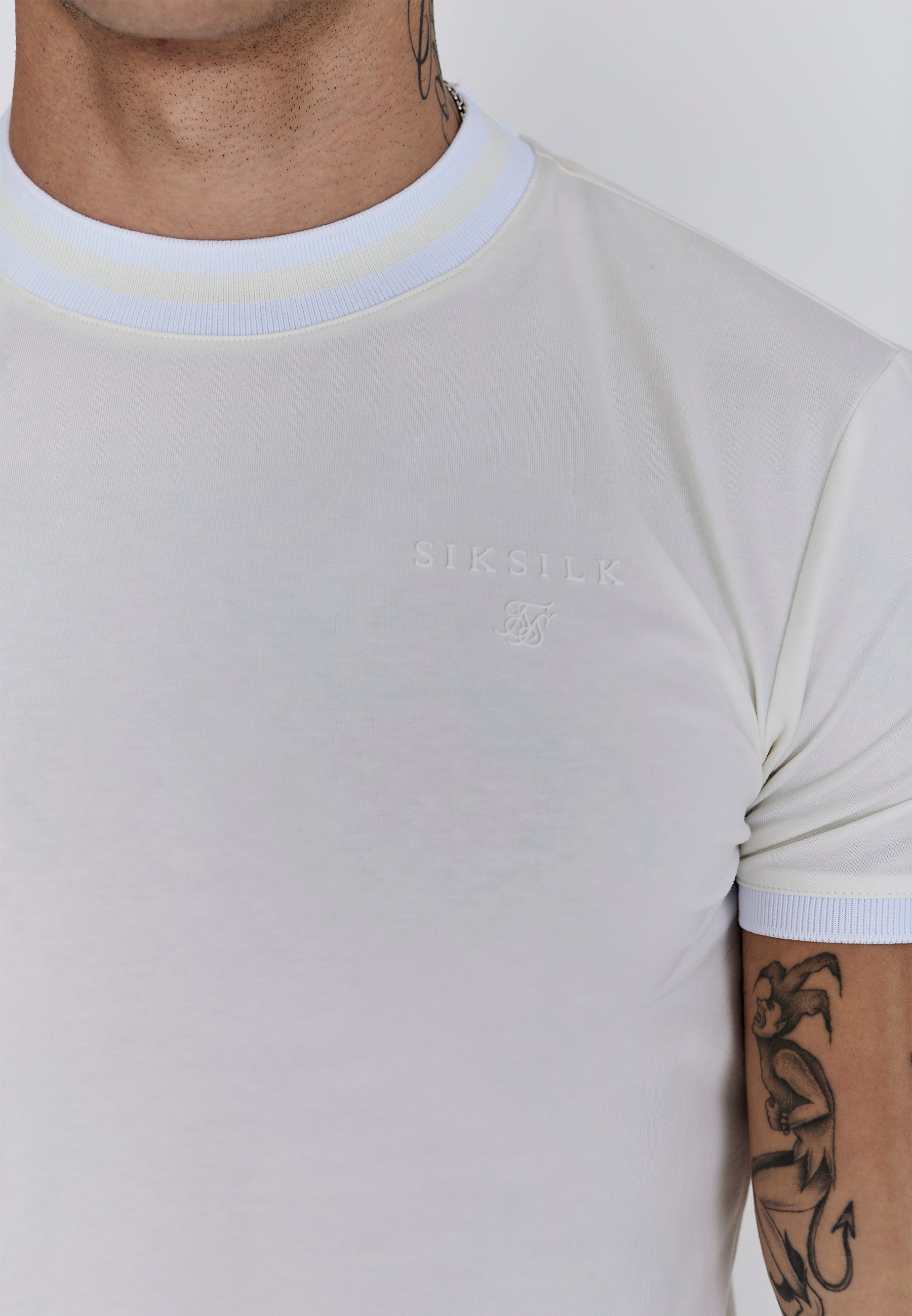 T-shirt Ringer en écru T-shirts SikSilk