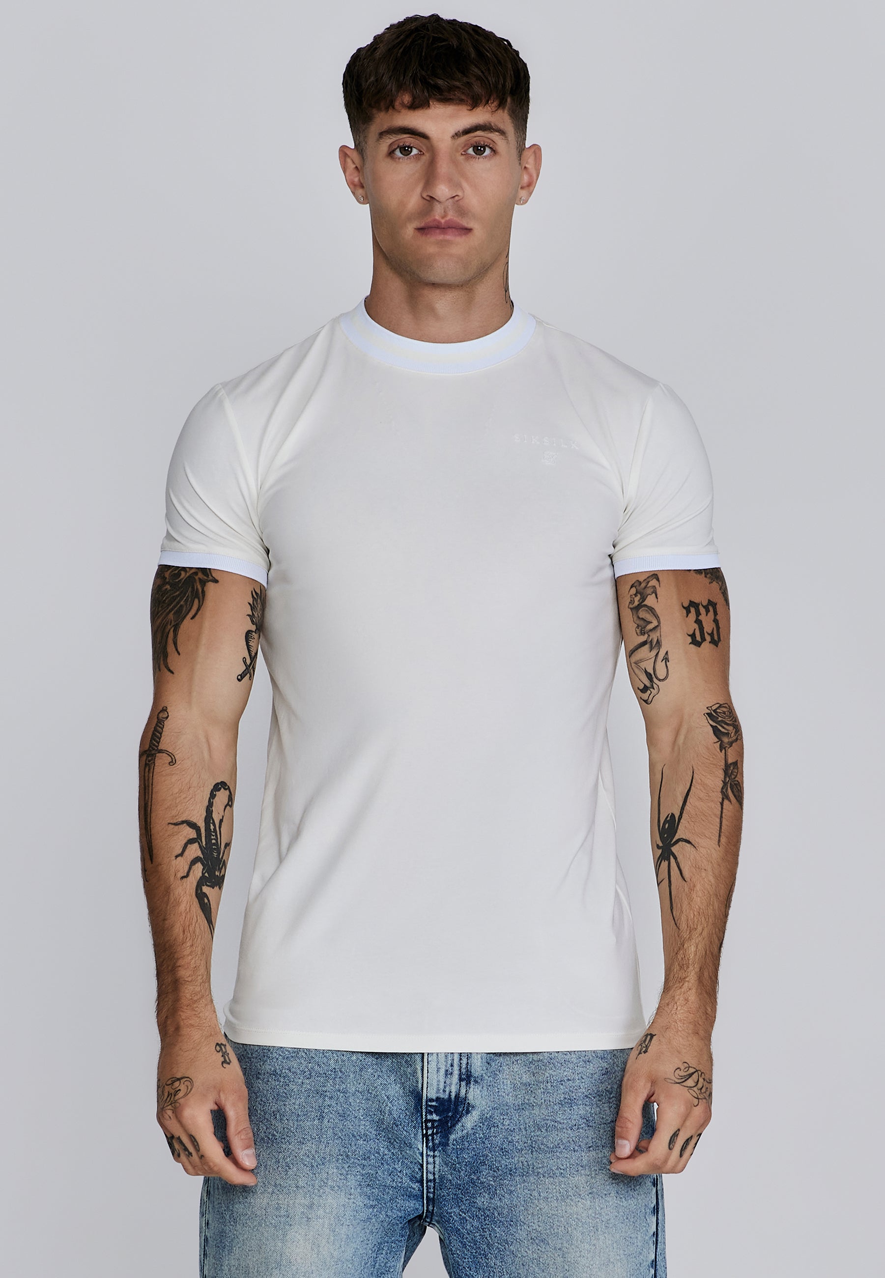 T-shirt Ringer en écru T-shirts SikSilk