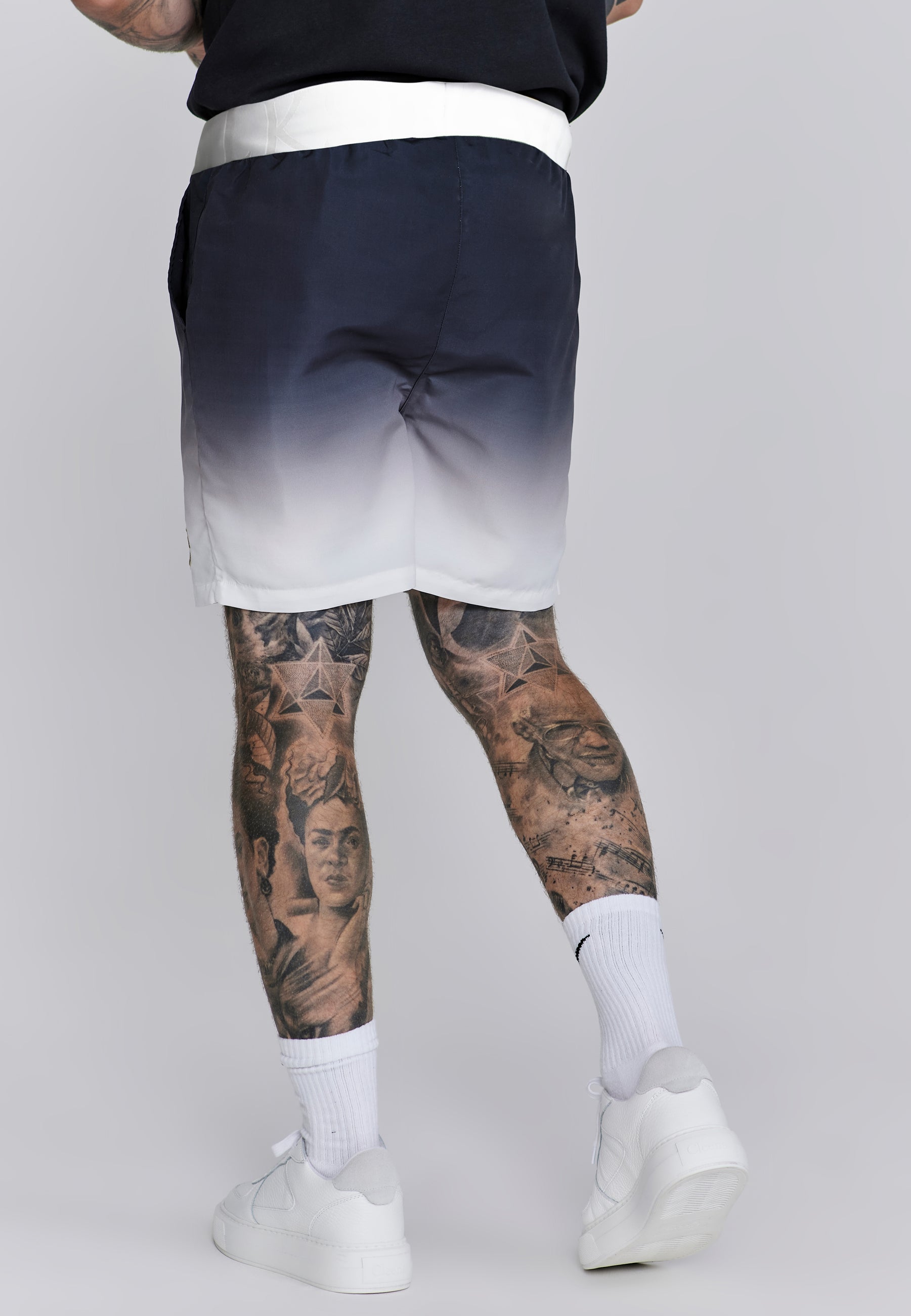 Fade Swim Shorts in Navy, White Maillots de bain SikSilk